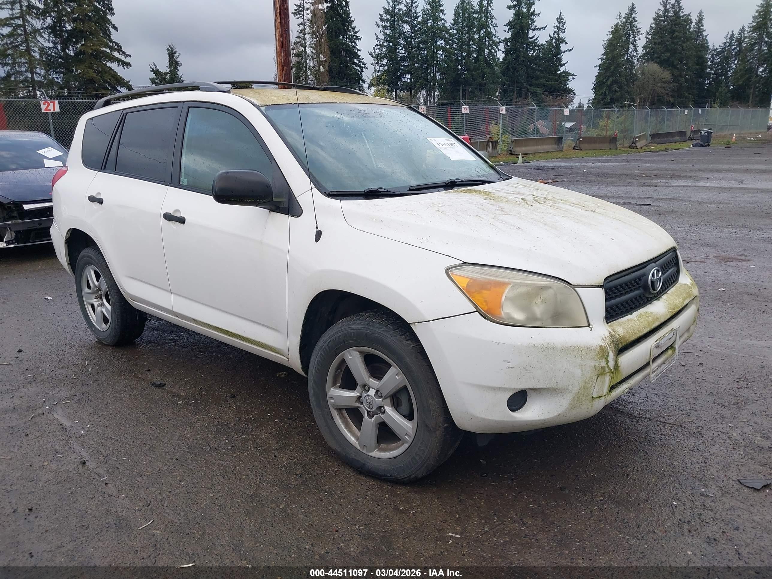2006 Toyota RAV4, VIN JTMBD33VX65025716 — Mechanical