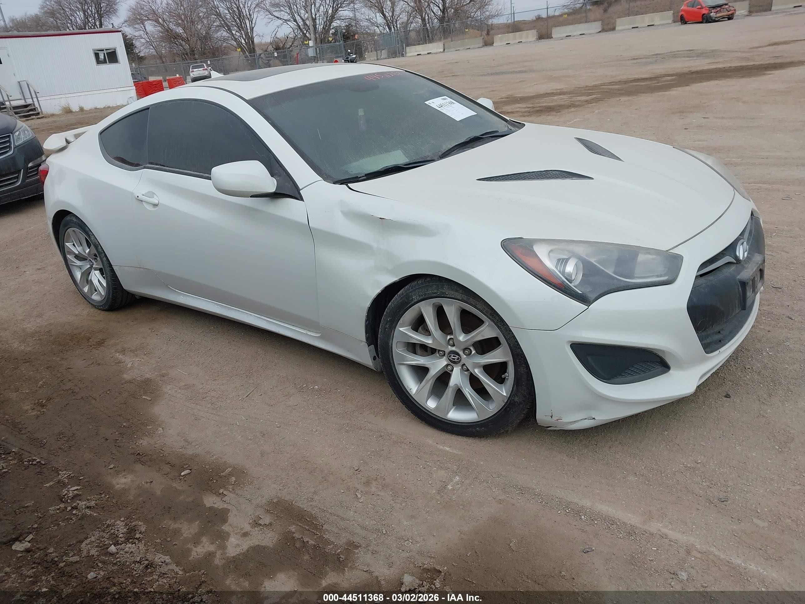 2013 Hyundai Genesis Coupe Premium, VIN KMHHT6KDXDU099613 — Front end