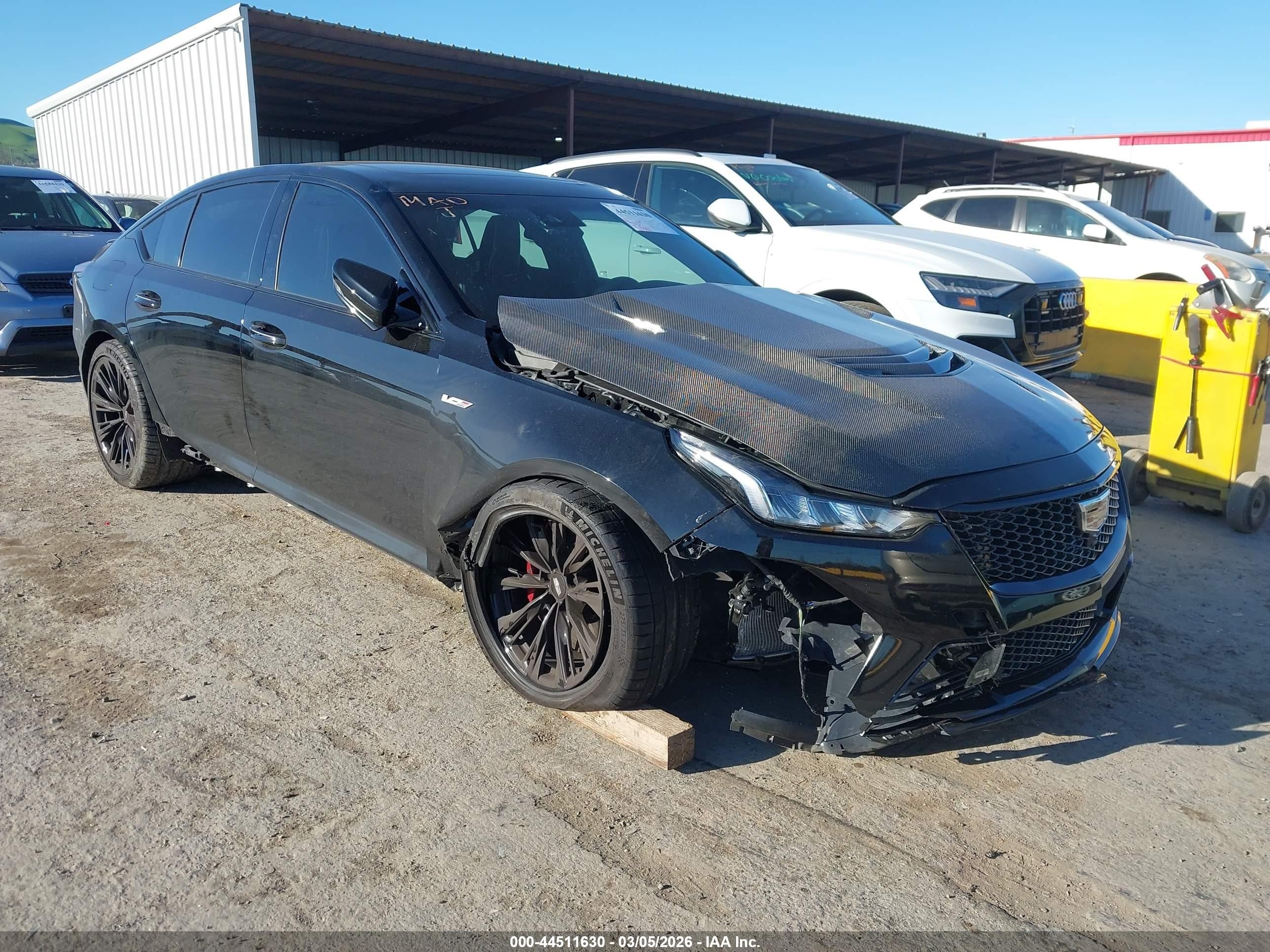 2023 Cadillac CT5-V Blackwing, VIN 1G6DY5R63P0810461 — Front end