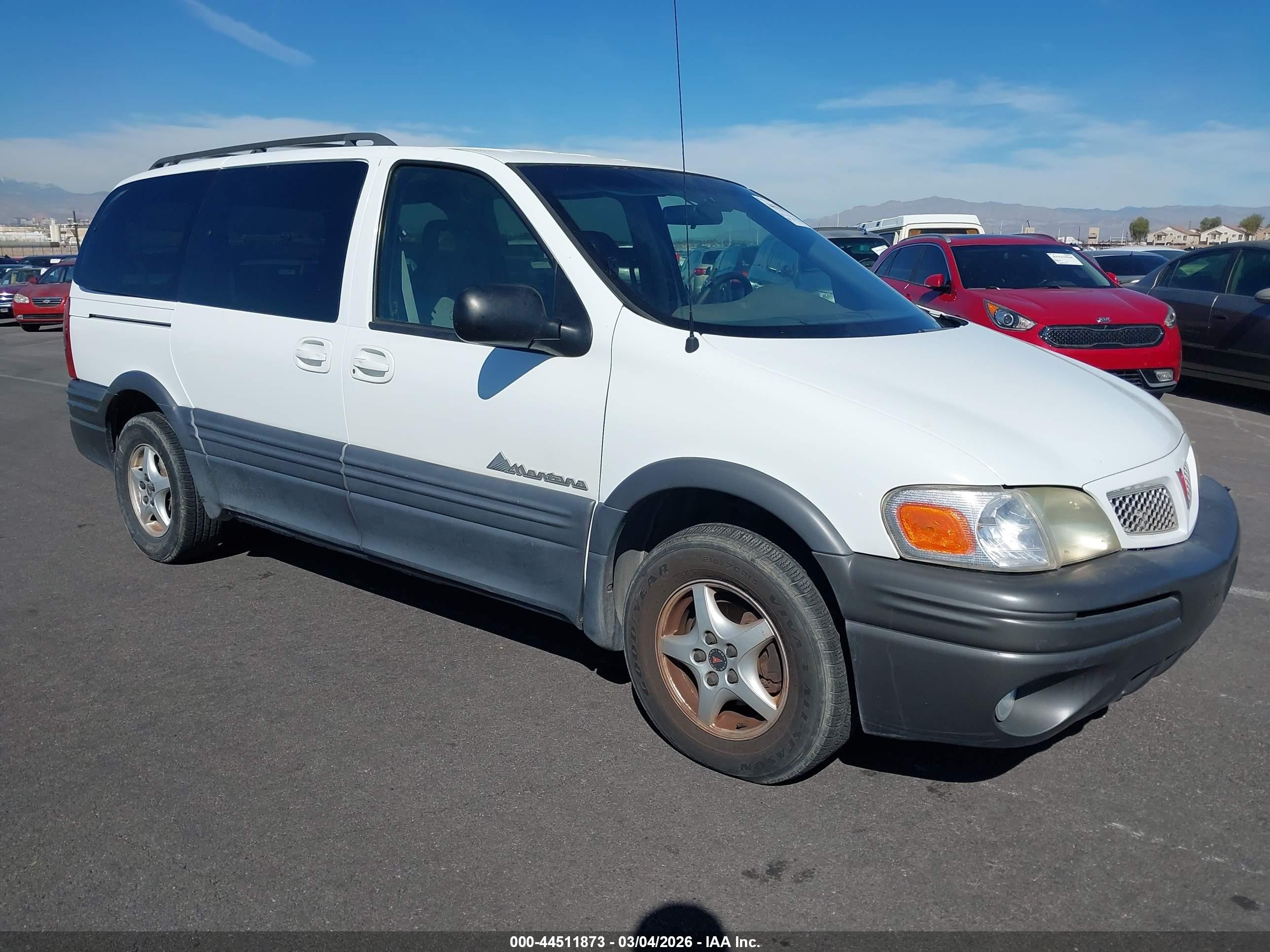 2002 Pontiac Montana 1SA, VIN 1GMDX03E42D108729 — Normal wear
