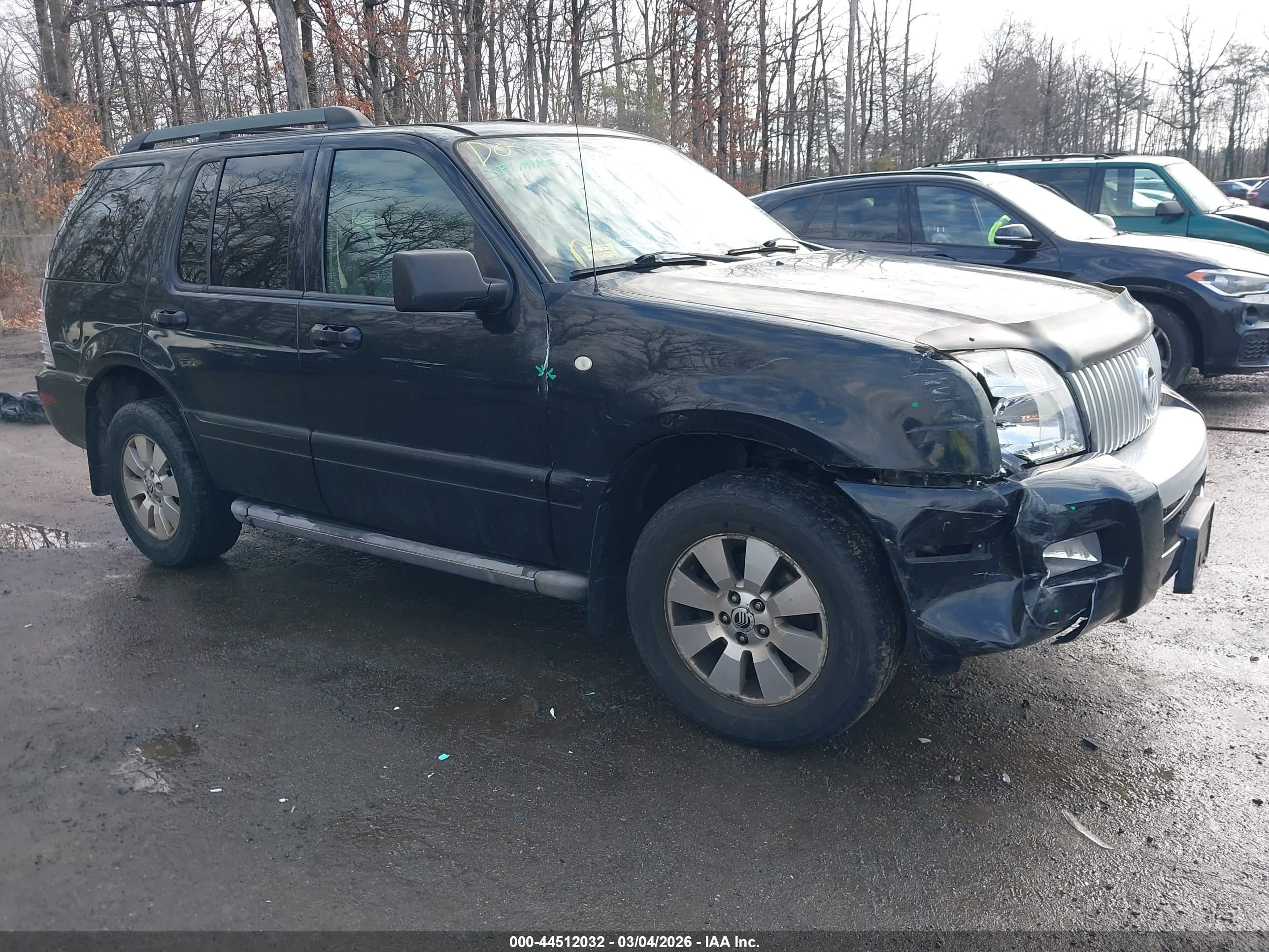 2006 Mercury Mountaineer Convenience, VIN 4M2EU46EX6UJ09016 — Front end