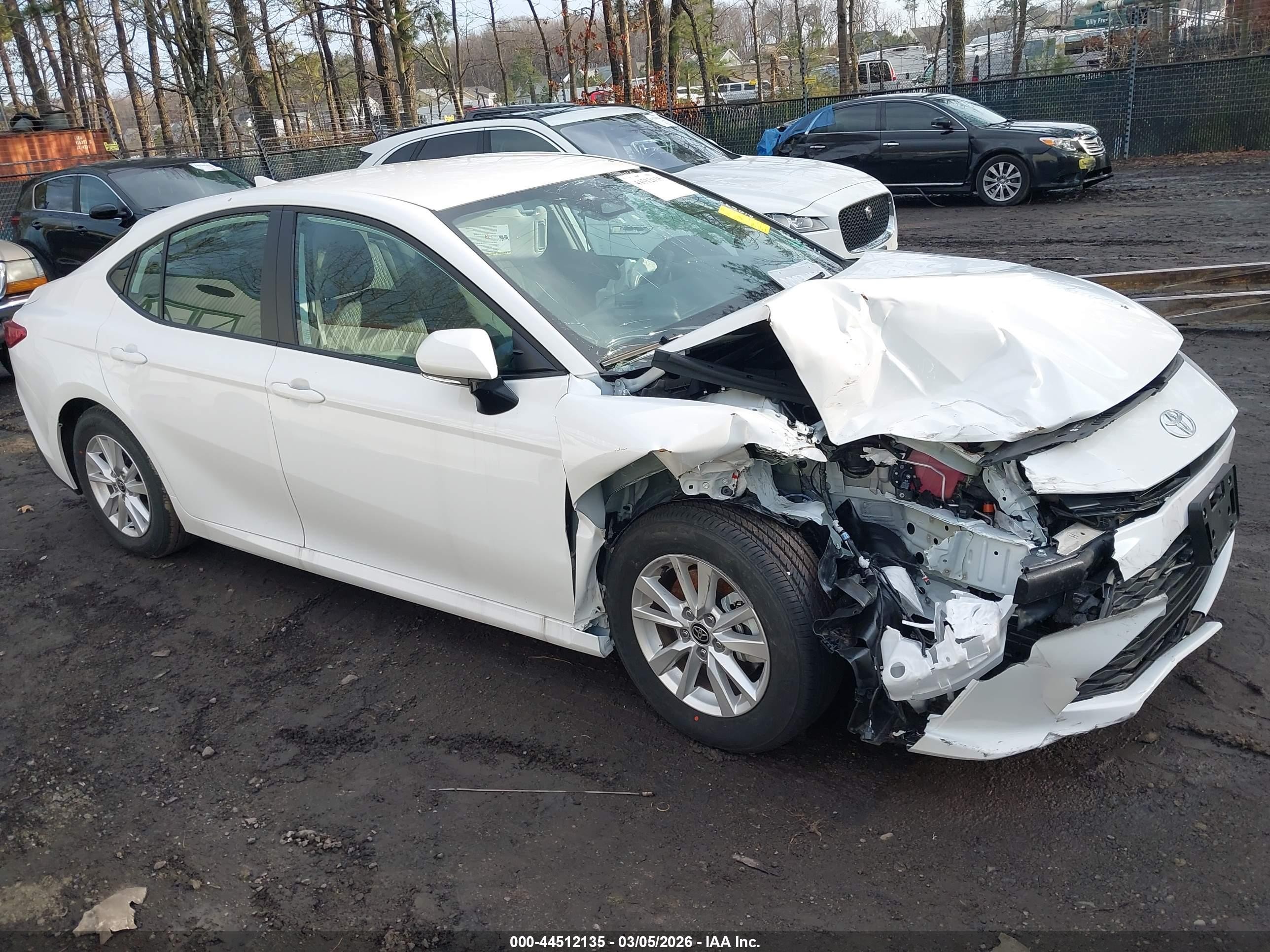 2025 Toyota Camry LE, VIN 4T1DAACK5SU130526 — Front end