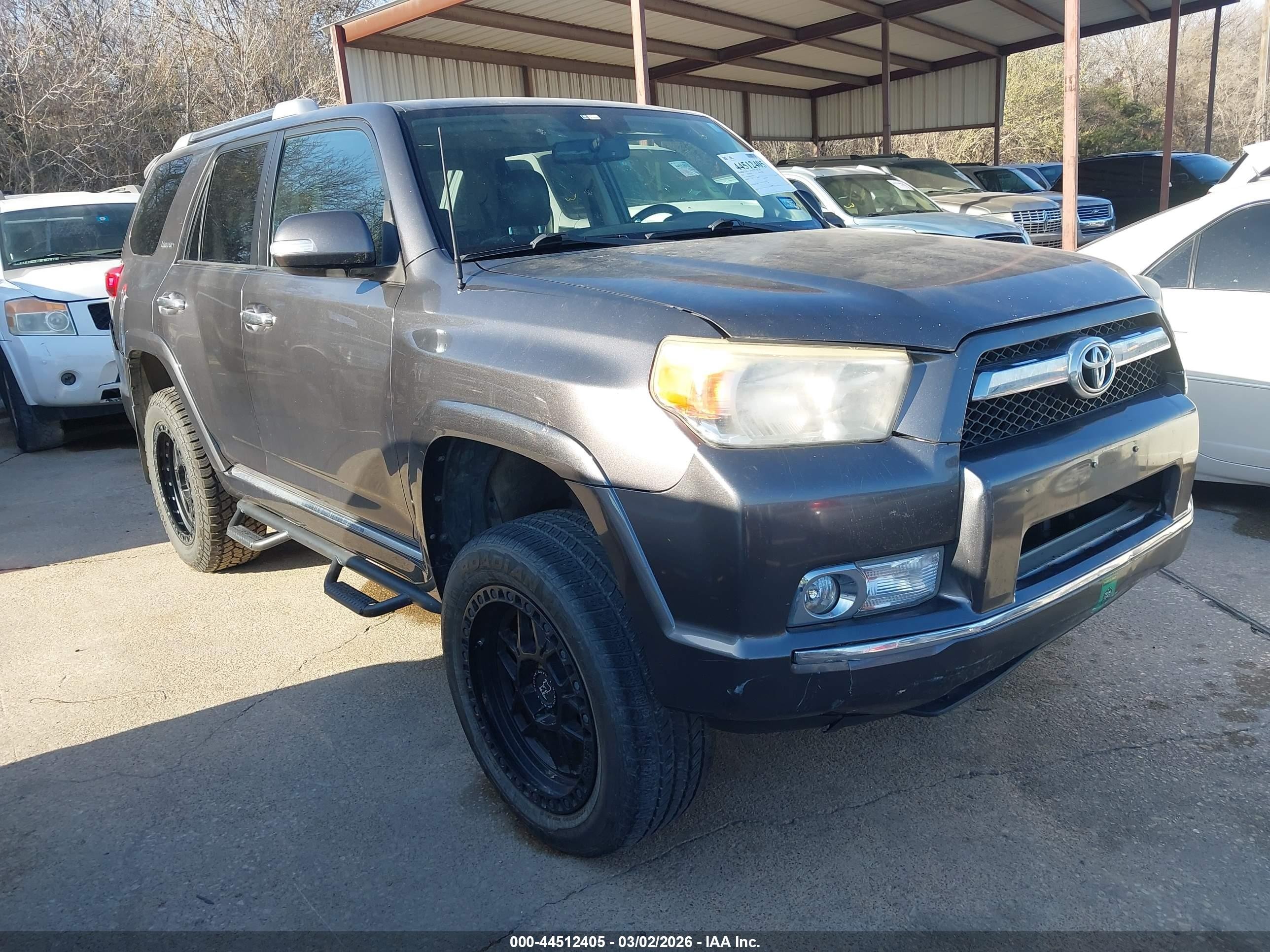 2010 Toyota 4Runner SR5, VIN JTEZU5JRXA5007057 — Rear end