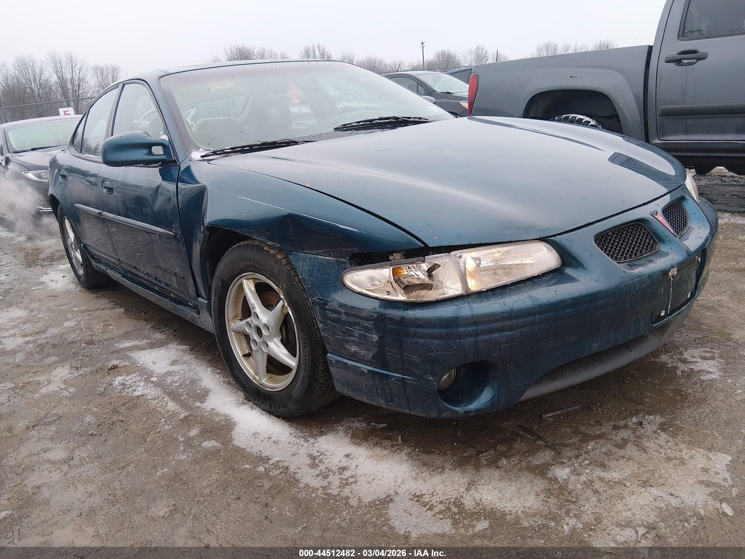 2003 Pontiac Grand Prix GT, VIN 1G2WP52K53F118309 — Бок