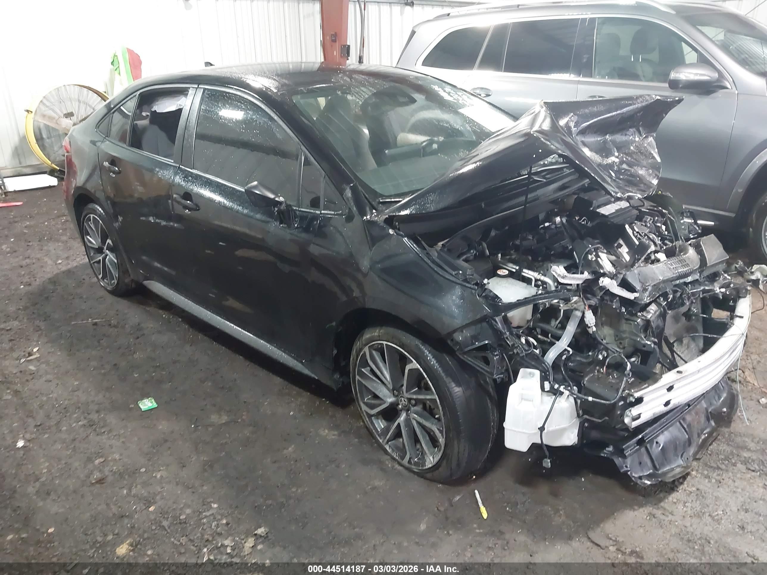2022 Toyota Corolla SE, VIN 5YFS4MCE3NP127169 — Front end