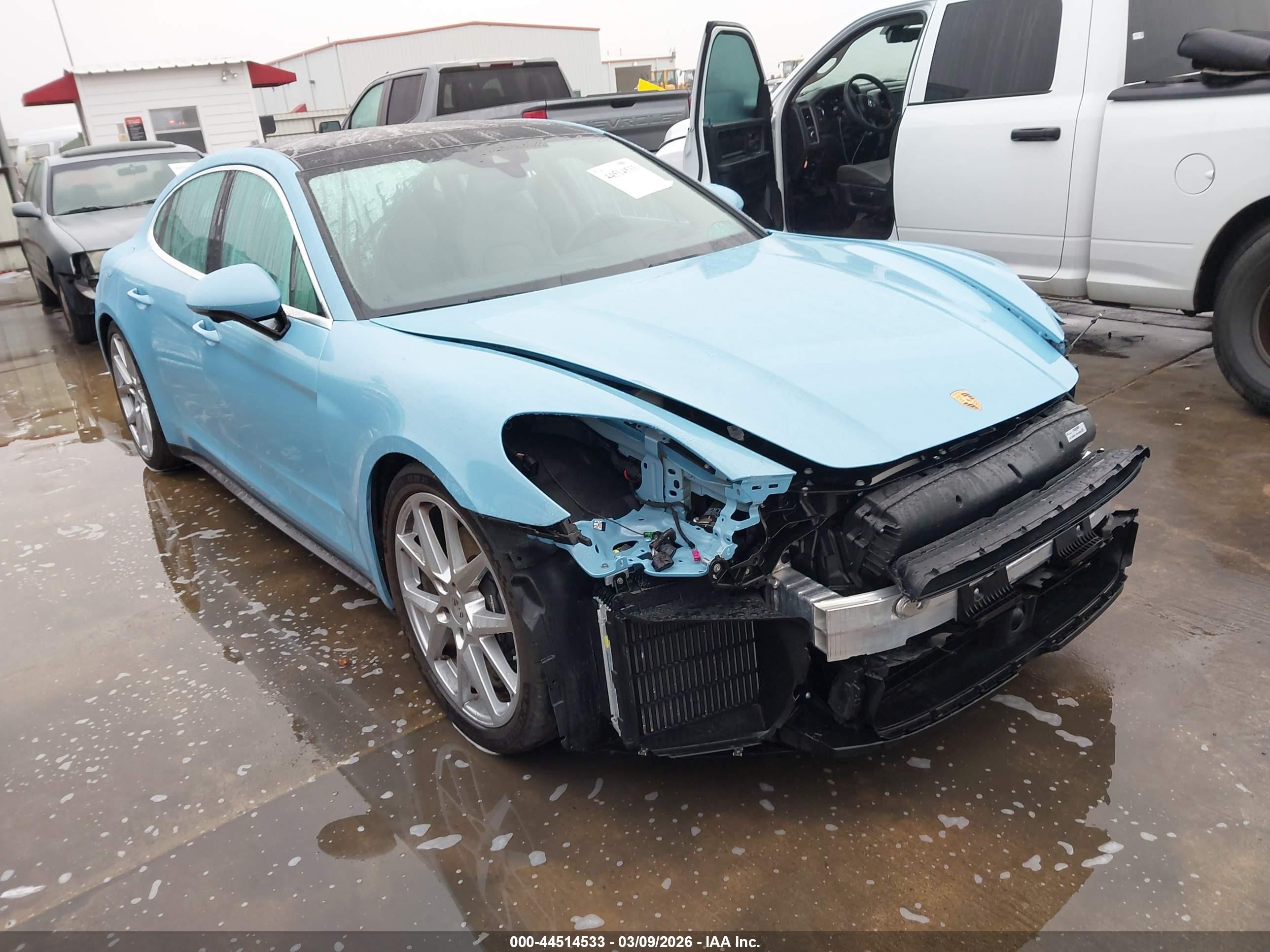 2025 Porsche Panamera, VIN WP0AA2YA0SL009020 — Front end
