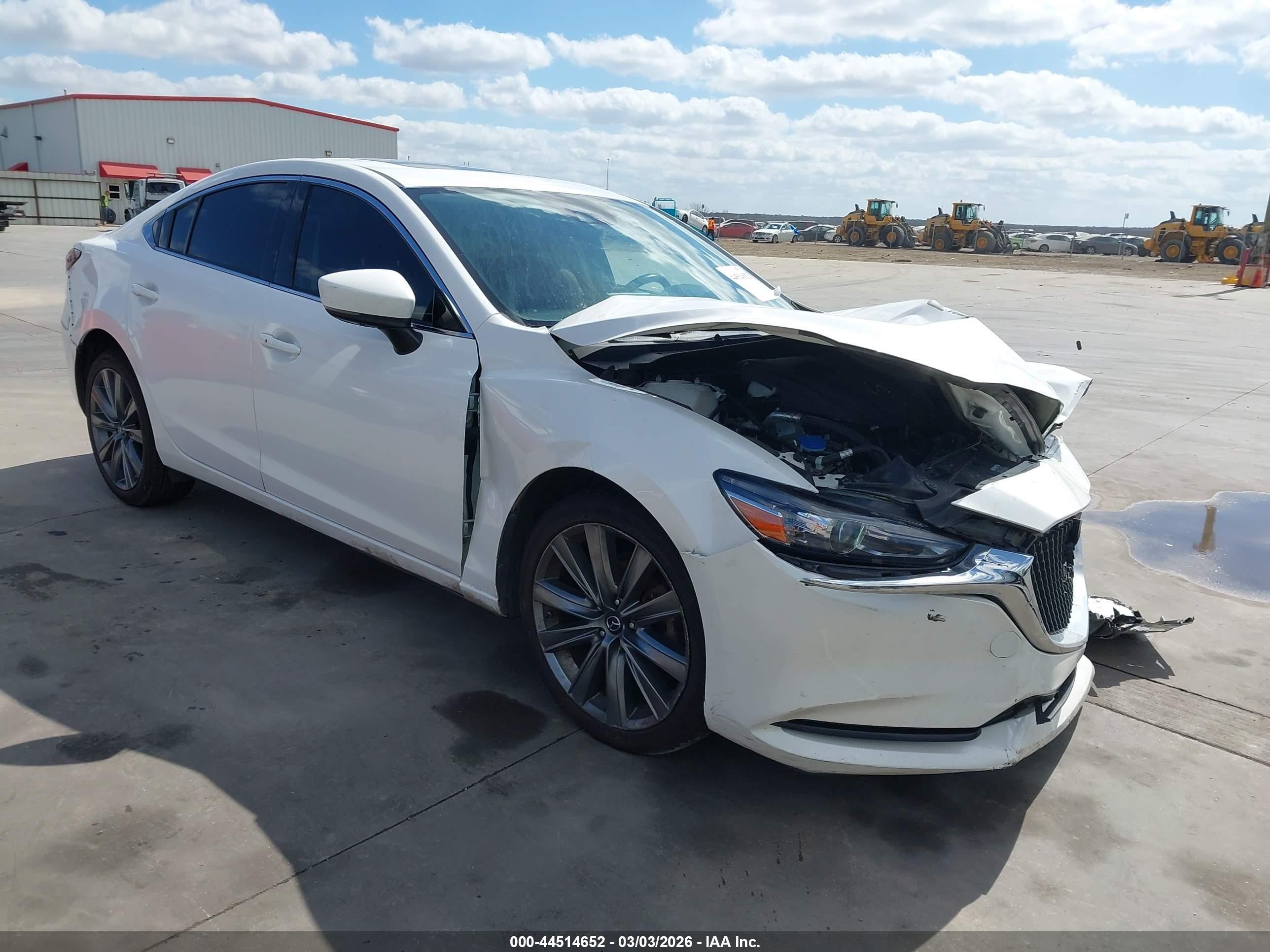 2020 Mazda 6 Touring, VIN JM1GL1VM3L1512857 — Бок