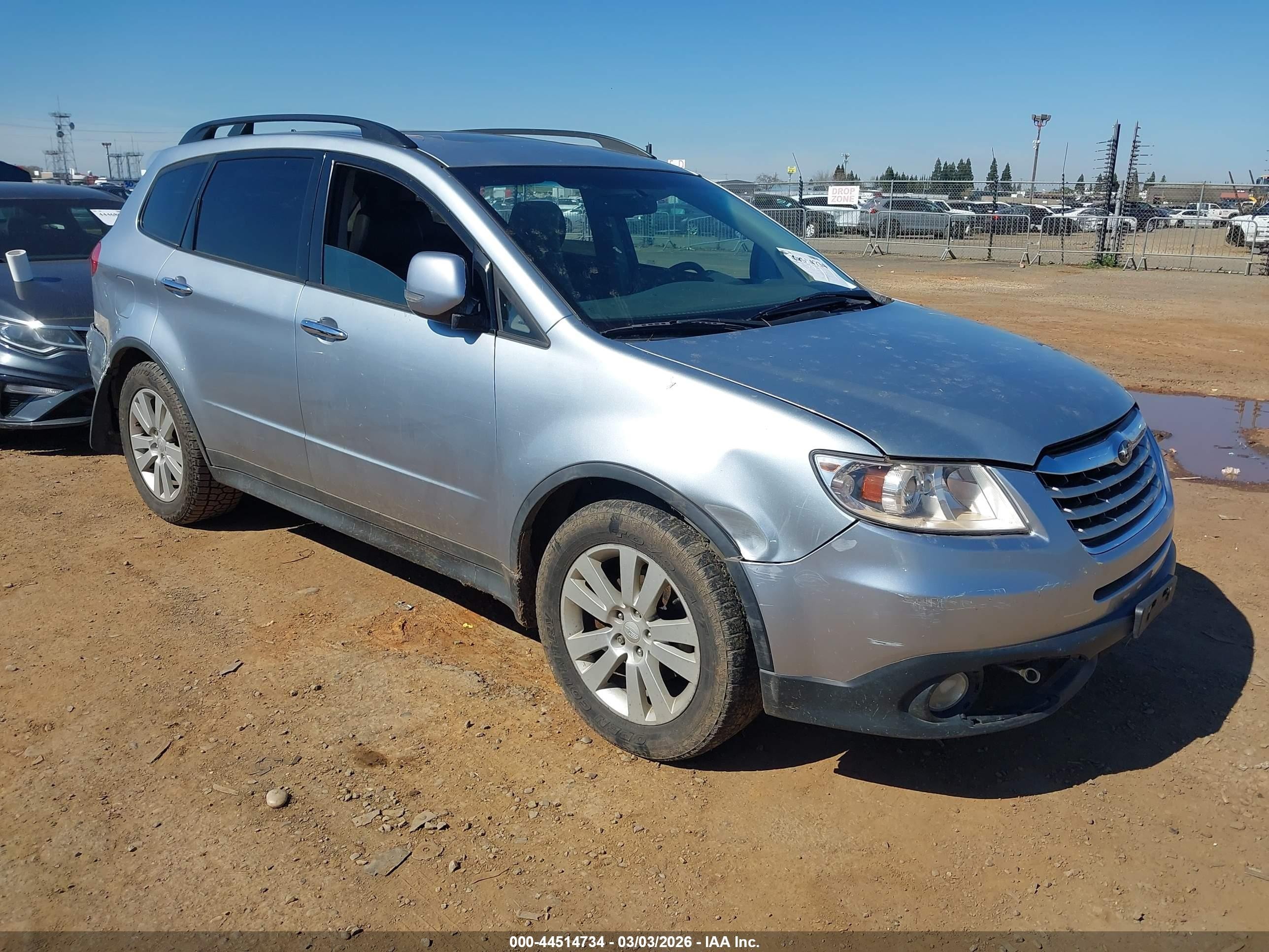 2012 Subaru Tribeca Touring, VIN 4S4WX9HD2C4402337 — Front end