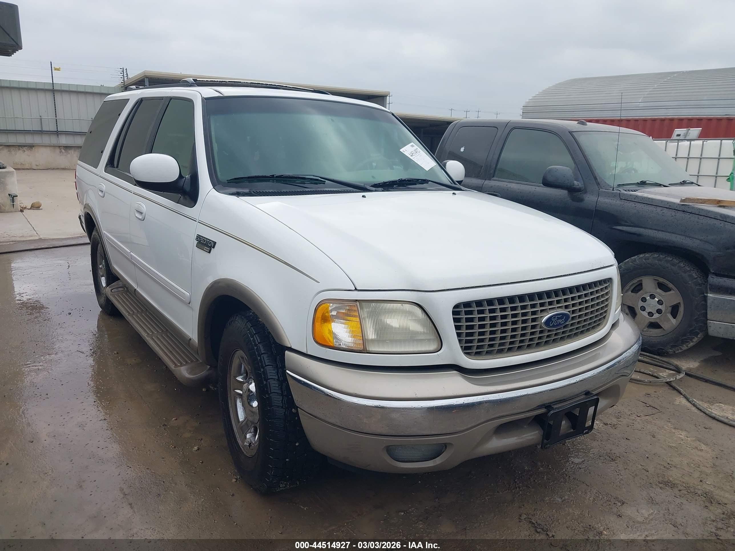 2001 Ford Expedition Eddie Bauer, VIN 1FMEU17L51LB22333 — Mechanical