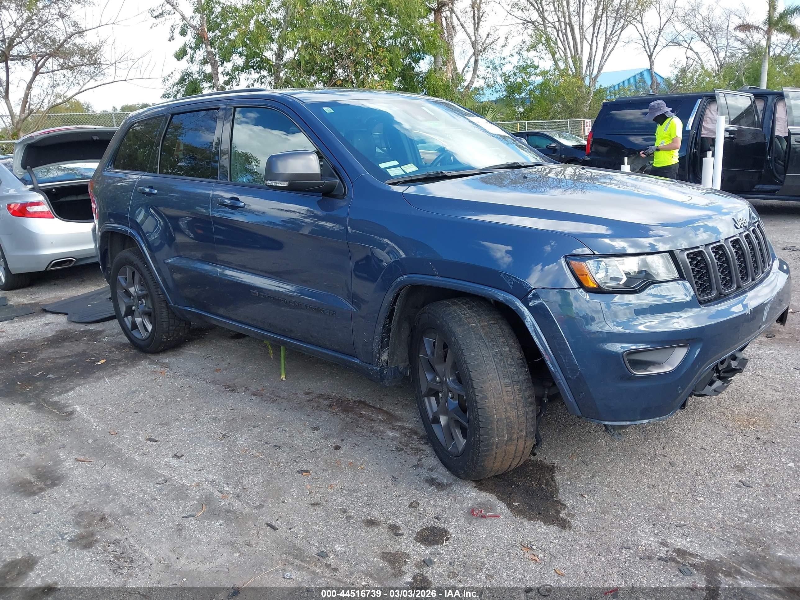 2021 Jeep Grand Cherokee Limited, VIN 1C4RJEBG6MC802794 — Front end