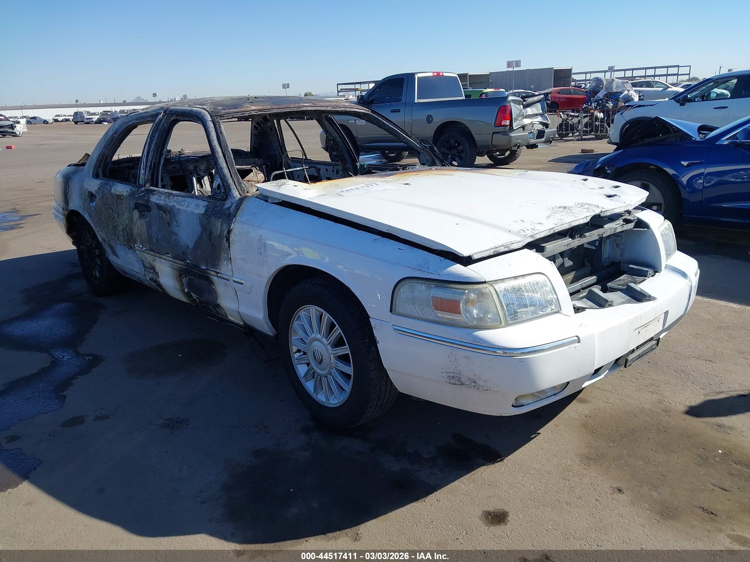 2008 Mercury Grand Marquis LS, VIN 2MEFM75V98X661212 — Interior fire