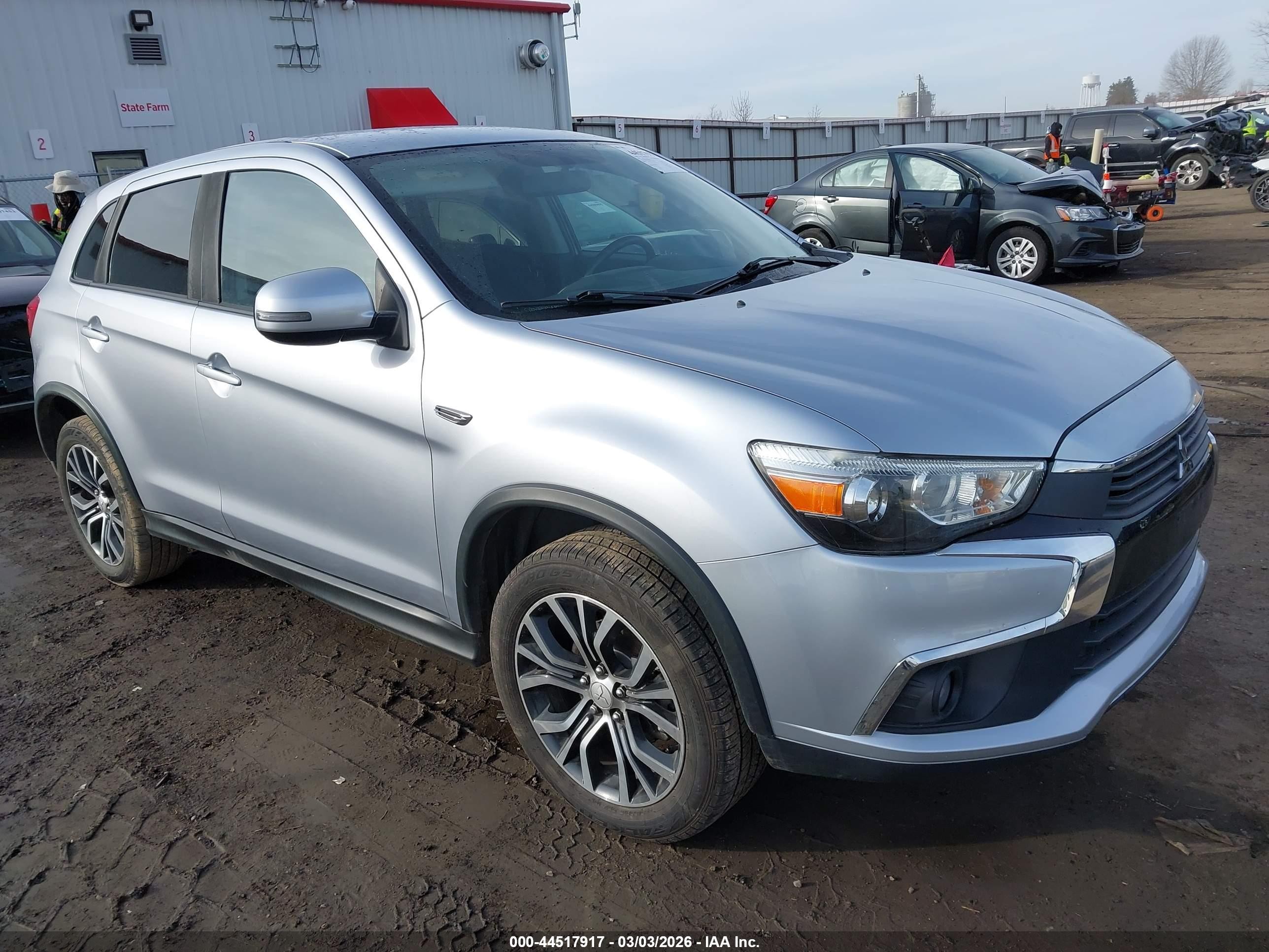 2017 Mitsubishi Outlander ES, VIN JA4AR3AU3HZ057128 — После угона