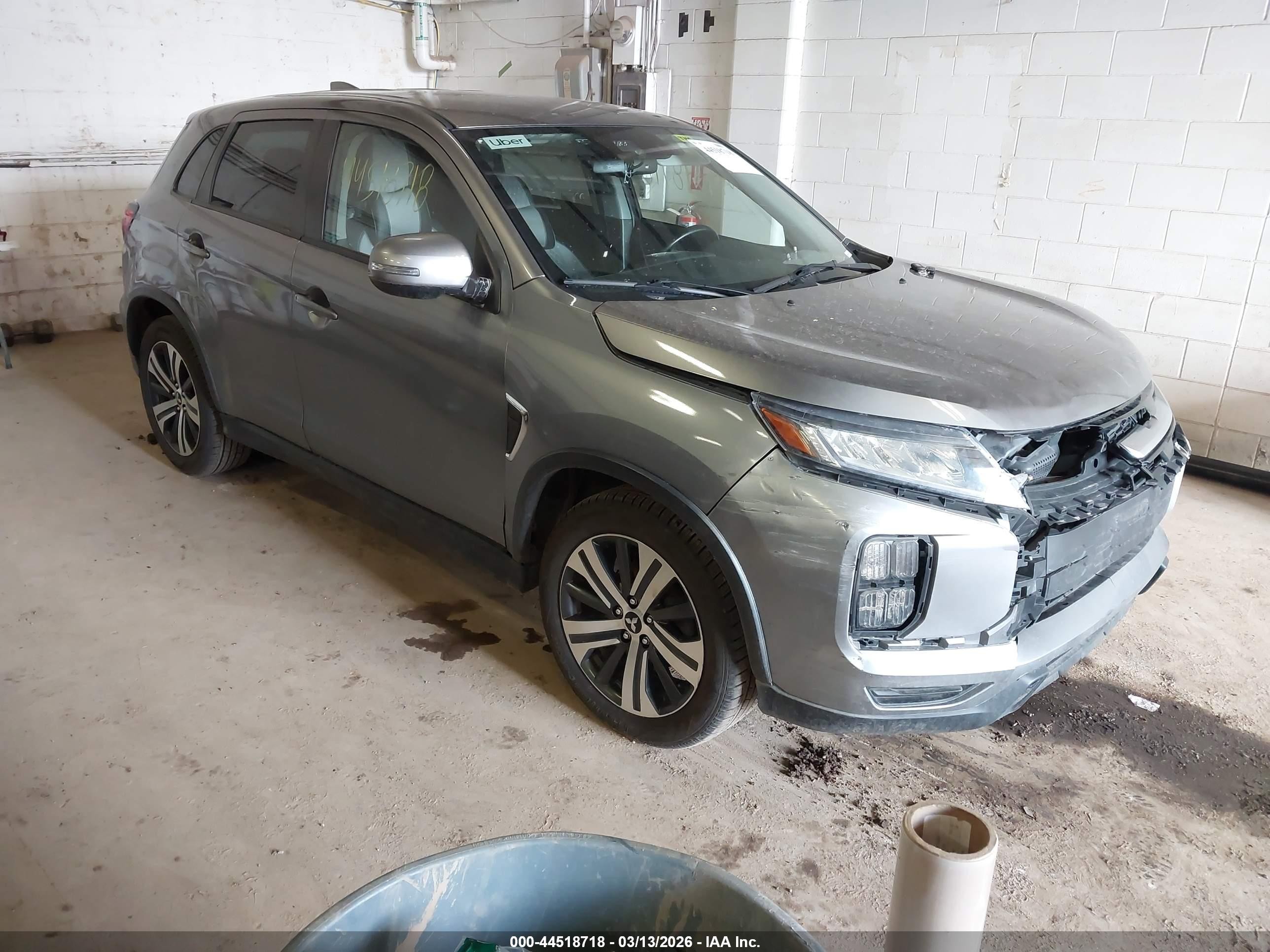 2020 Mitsubishi Outlander SE, VIN JA4AP4AU2LU003773 — Not stated
