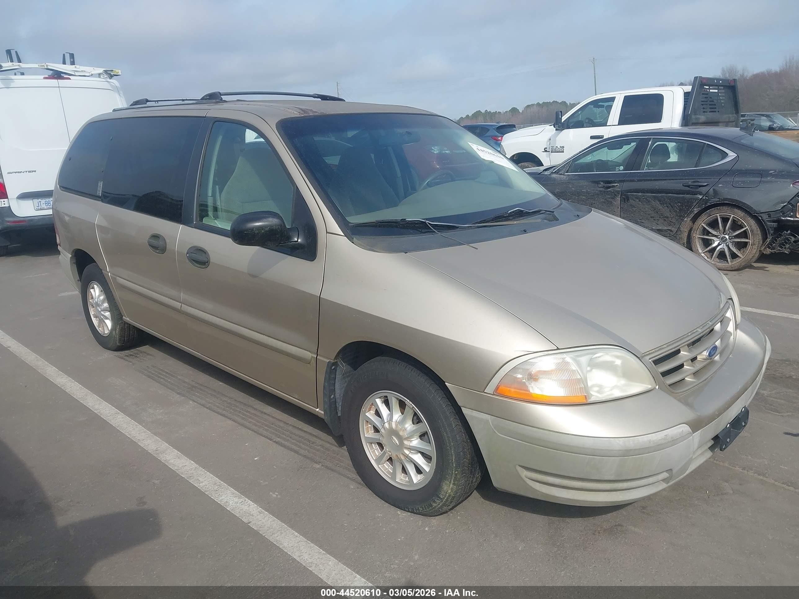 2000 Ford Windstar LX, VIN 2FMZA5146YBA82891 — Rear end