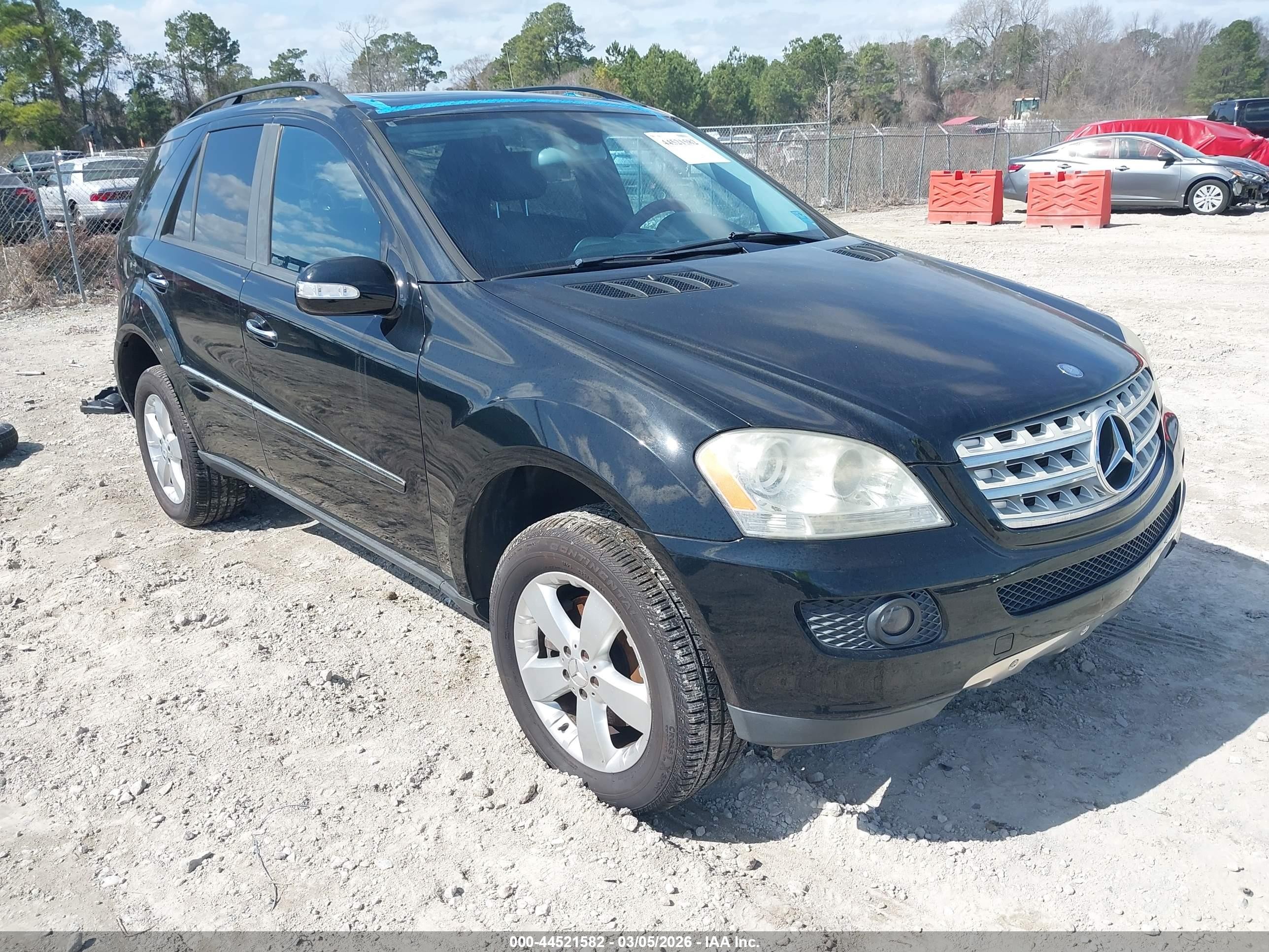 2006 Mercedes-Benz M 500, VIN 4JGBB75E56A016497 — Electrical