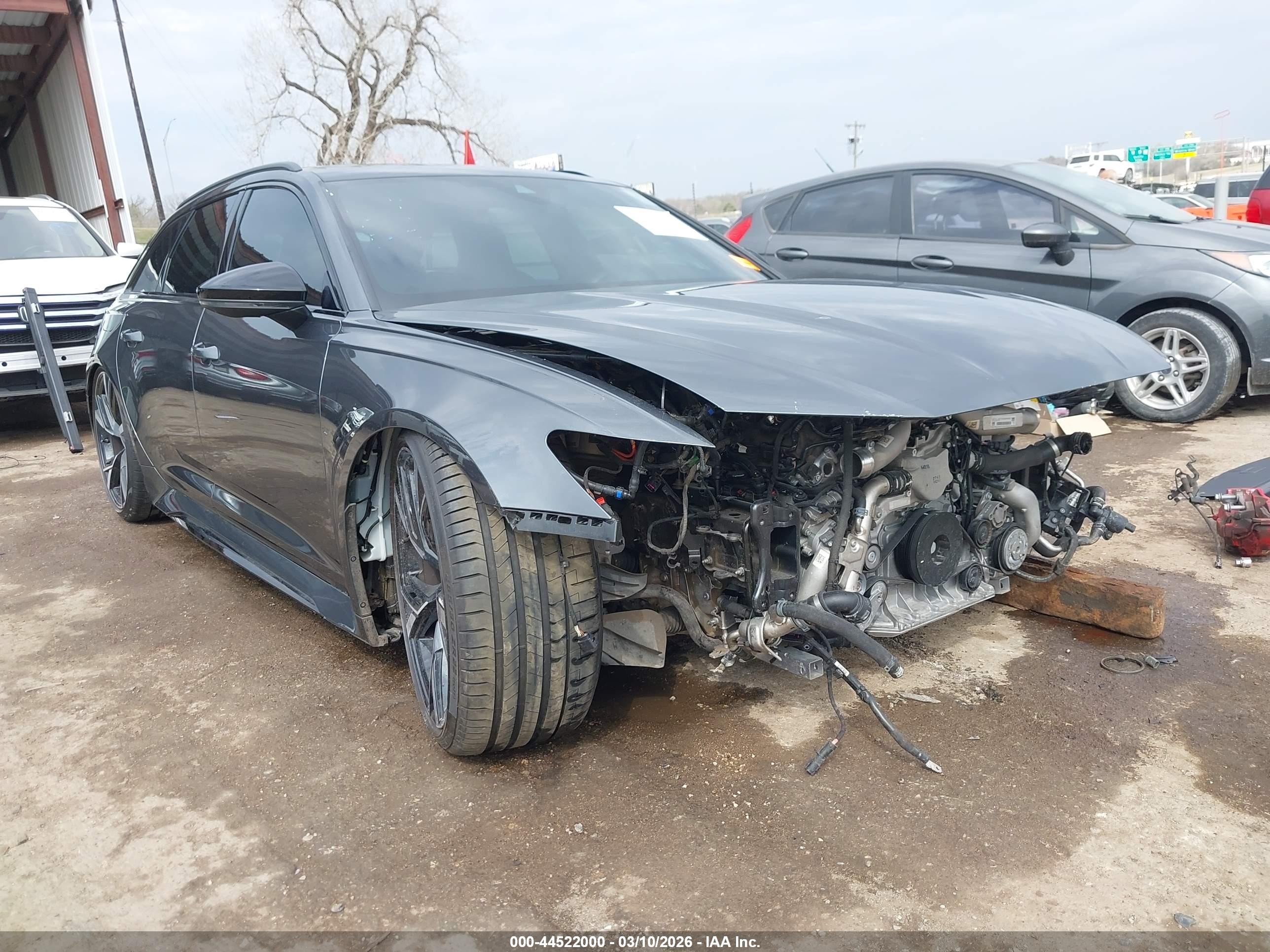 2023 Audi RS 6, VIN WUA1CBF28PN900192 — Front end