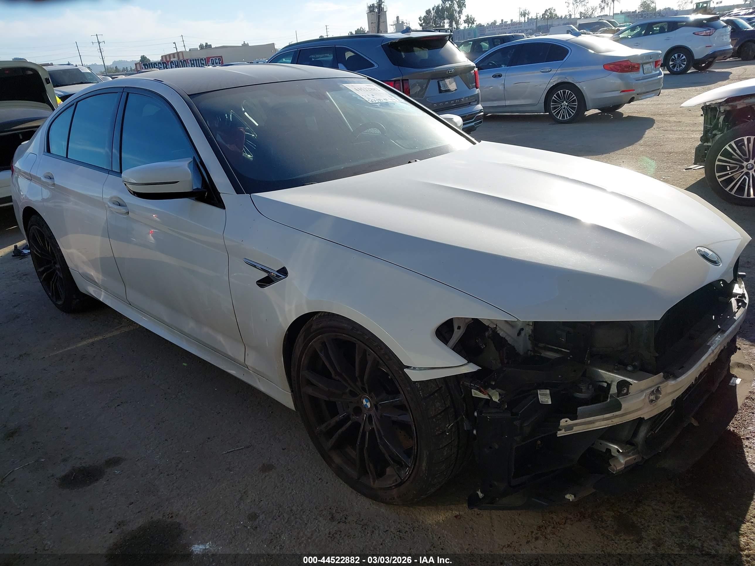 2021 BMW M5, VIN WBS83CH09MCF39474 — Front end