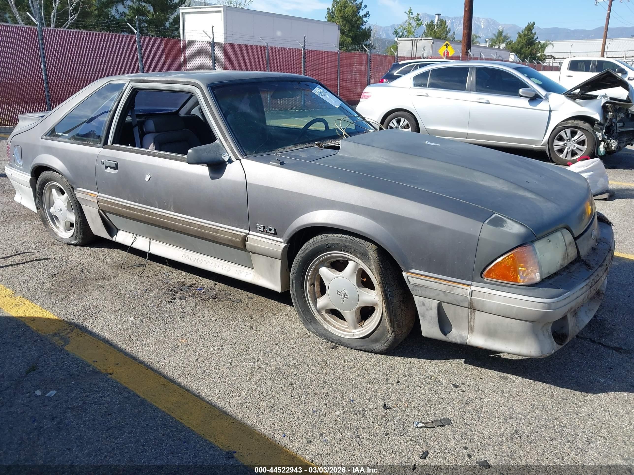 1991 Ford Mustang GT, VIN 1FACP42E0MF162731 — Normal wear
