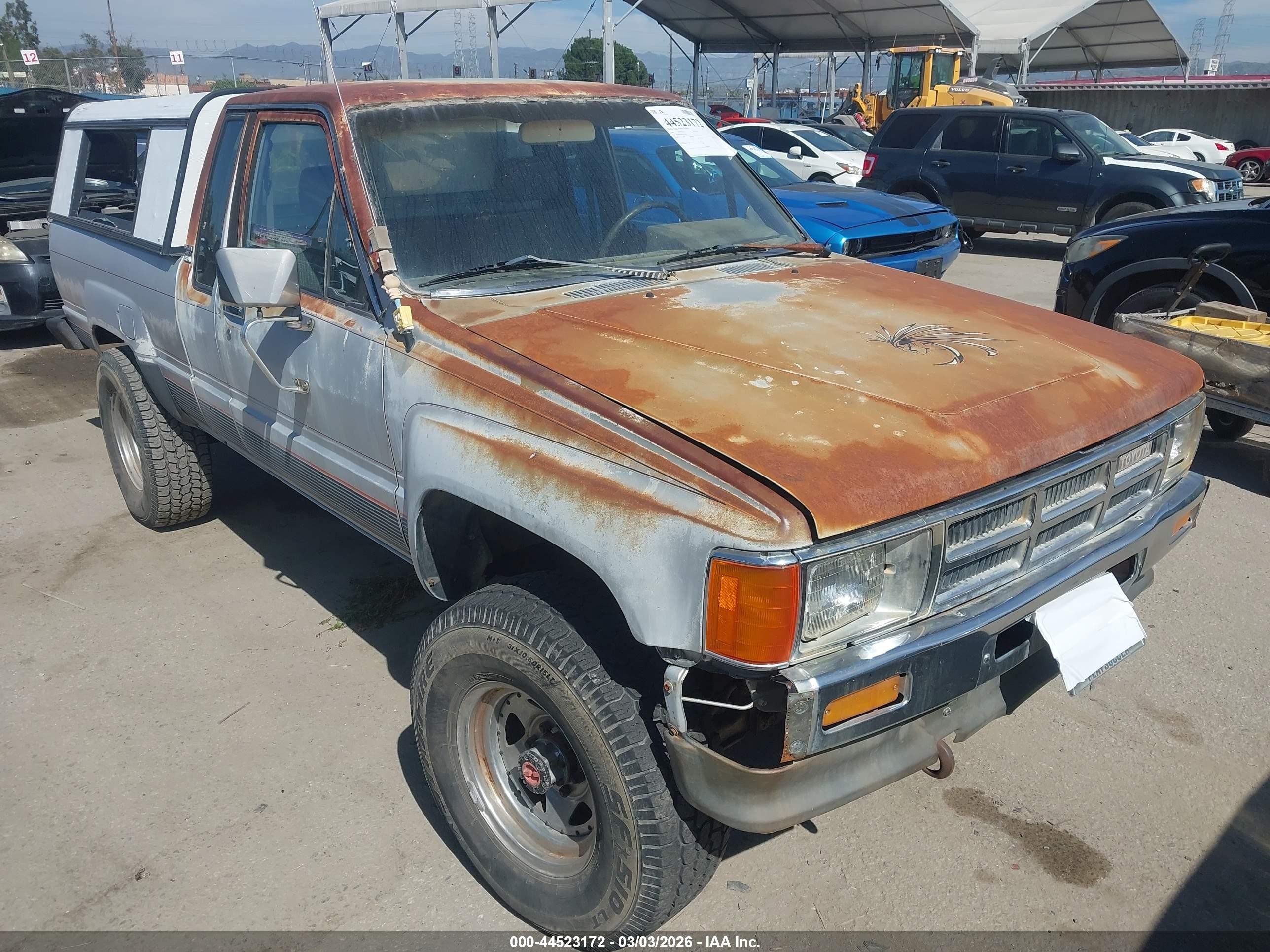 1986 Toyota Xtracab Trucks, VIN JT4RN67P3G5016561 — Rear end