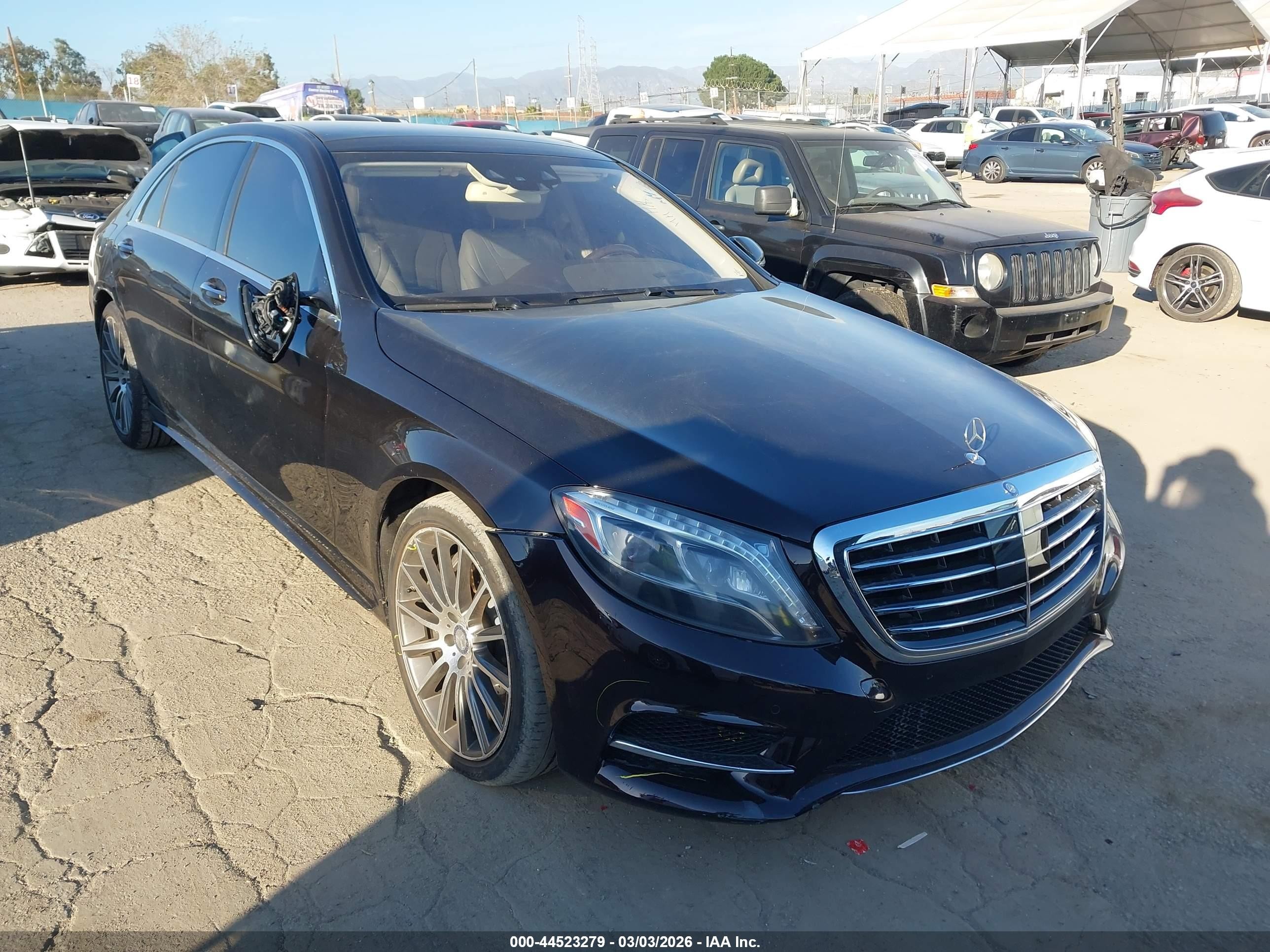 2015 Mercedes-Benz S 550, VIN WDDUG8CB7FA078874 — Side