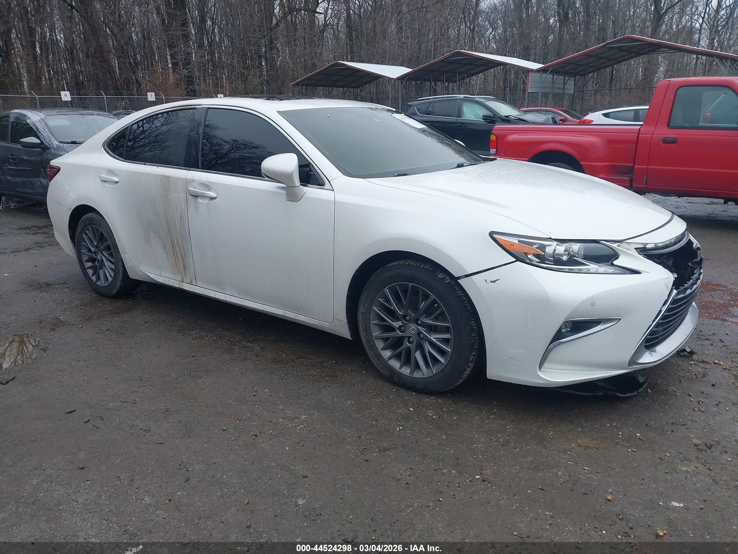 2018 Lexus ES 350, VIN 58ABK1GG5JU079790 — Interior fire