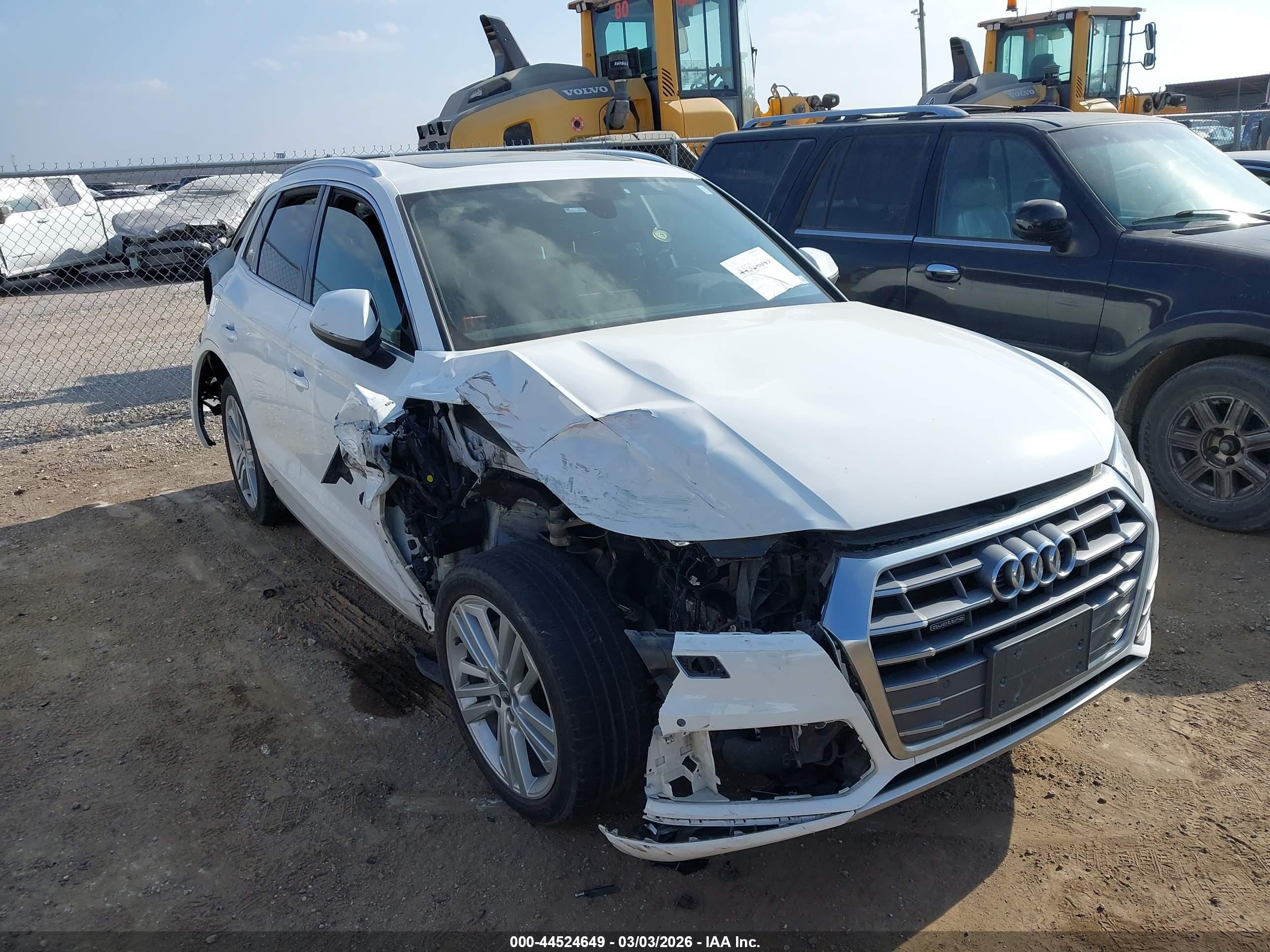 2018 Audi Q5 Premium Plus, VIN WA1BNAFY5J2049207 — Перед