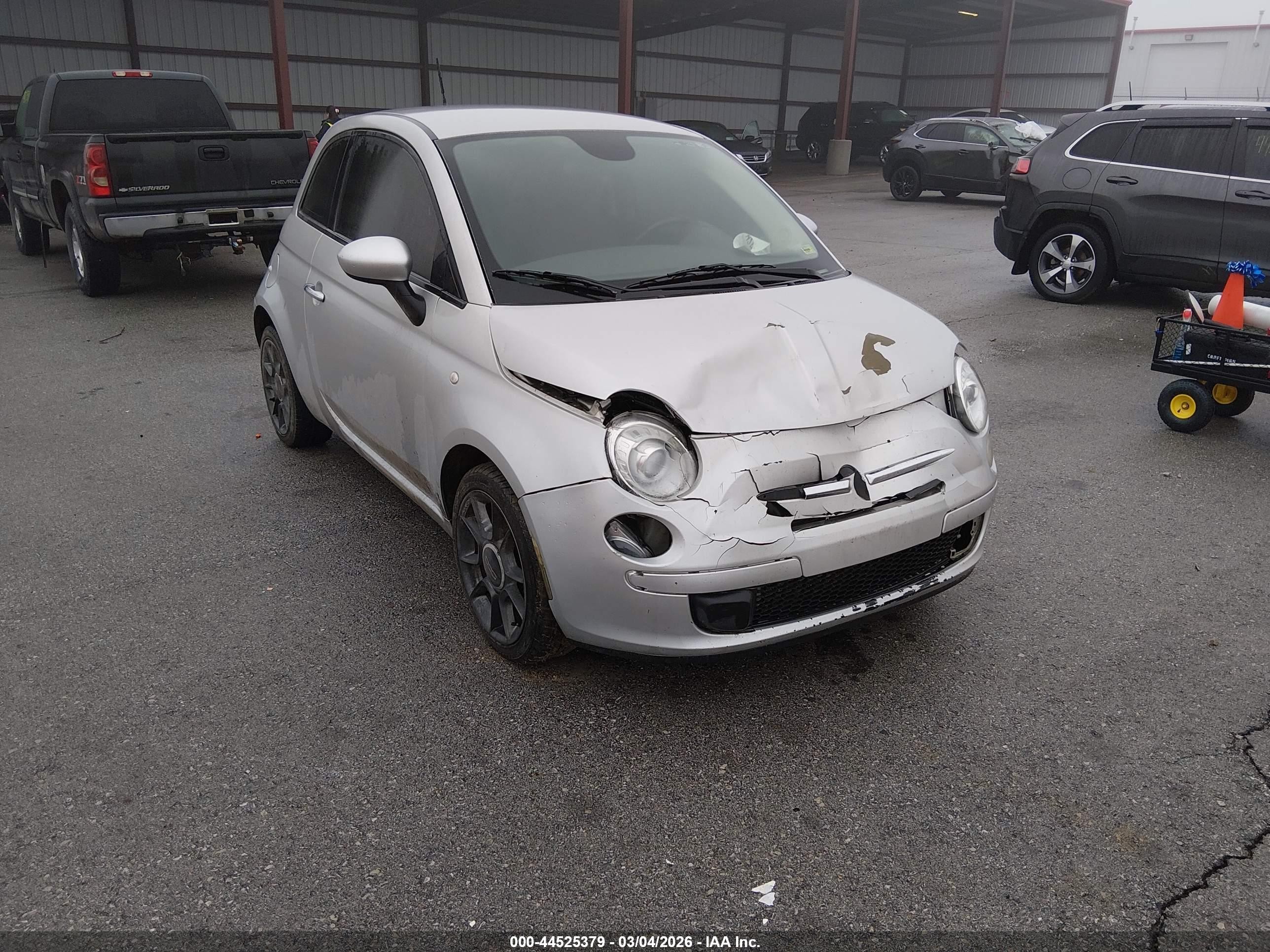2014 FIAT 500 Pop, VIN 3C3CFFAR2ET205510 — Front end