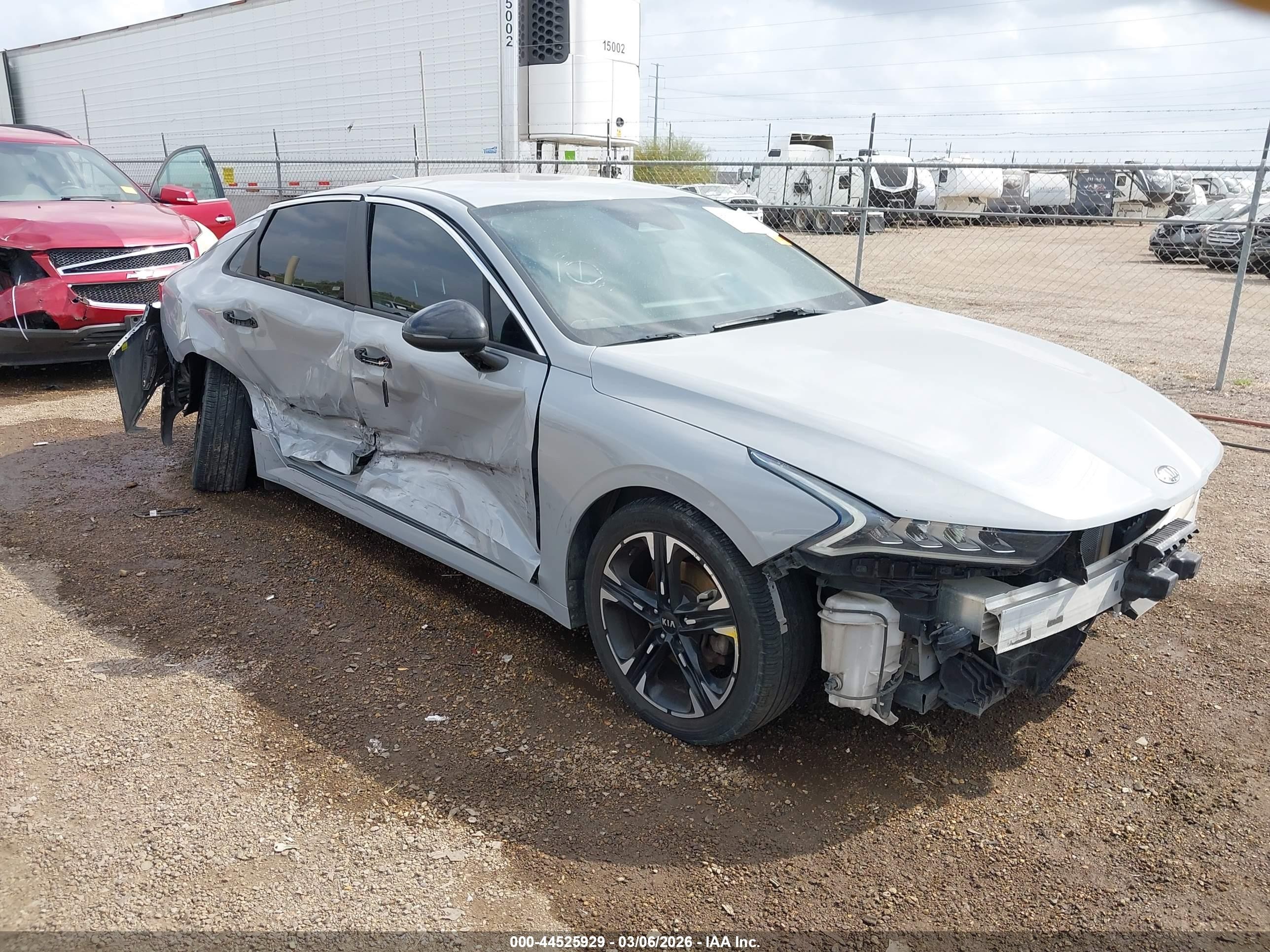 2021 Kia K5 GT-Line, VIN 5XXG64J27MG069194 — Side