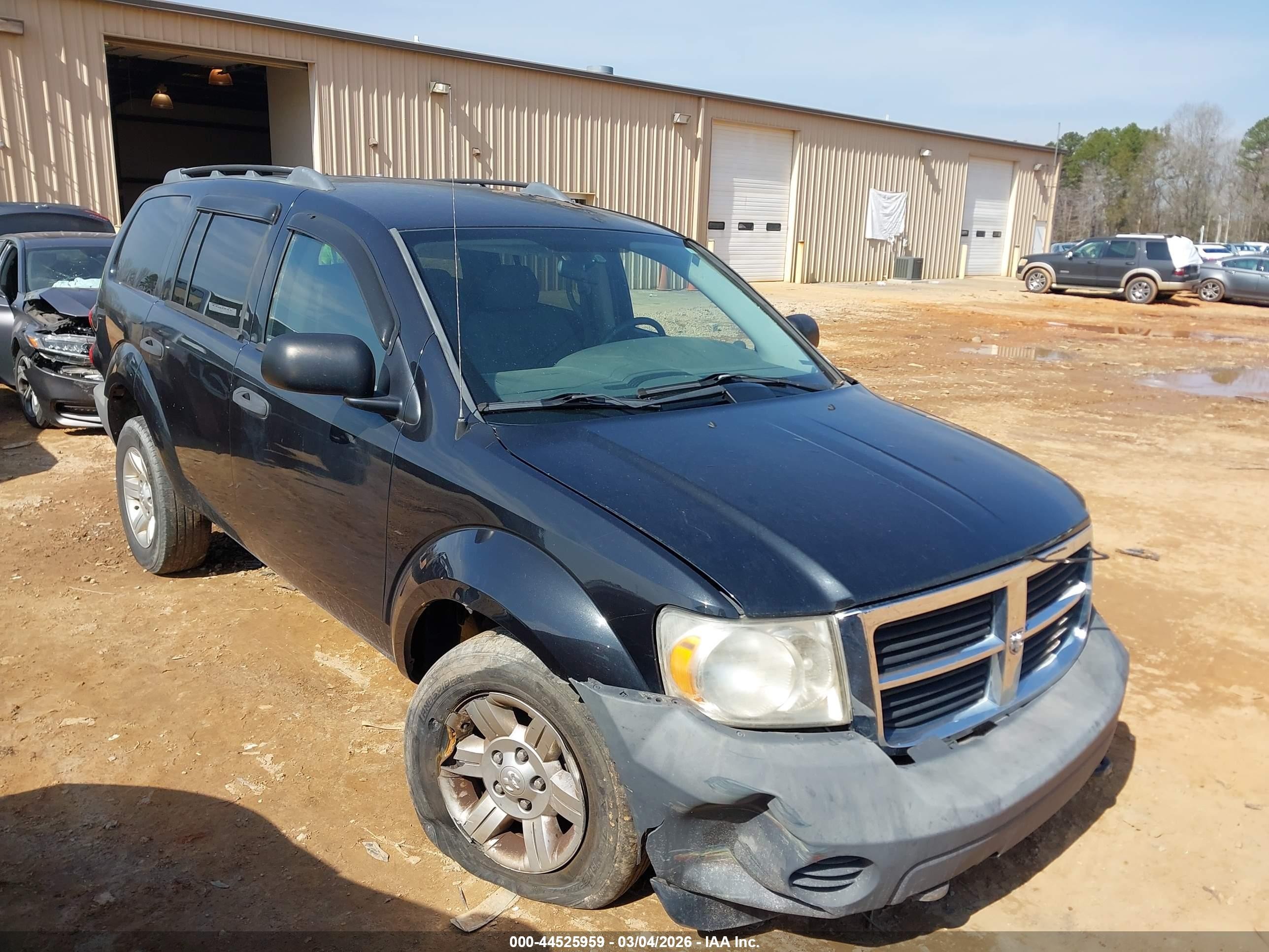 2008 Dodge Durango SXT, VIN 1D8HB38N28F135747 — Front end