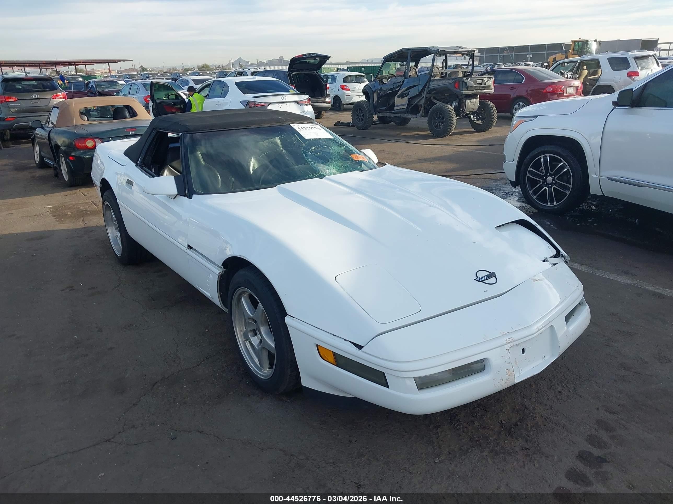 1996 Chevrolet Corvette, VIN 1G1YY3252T5110019 — Front end