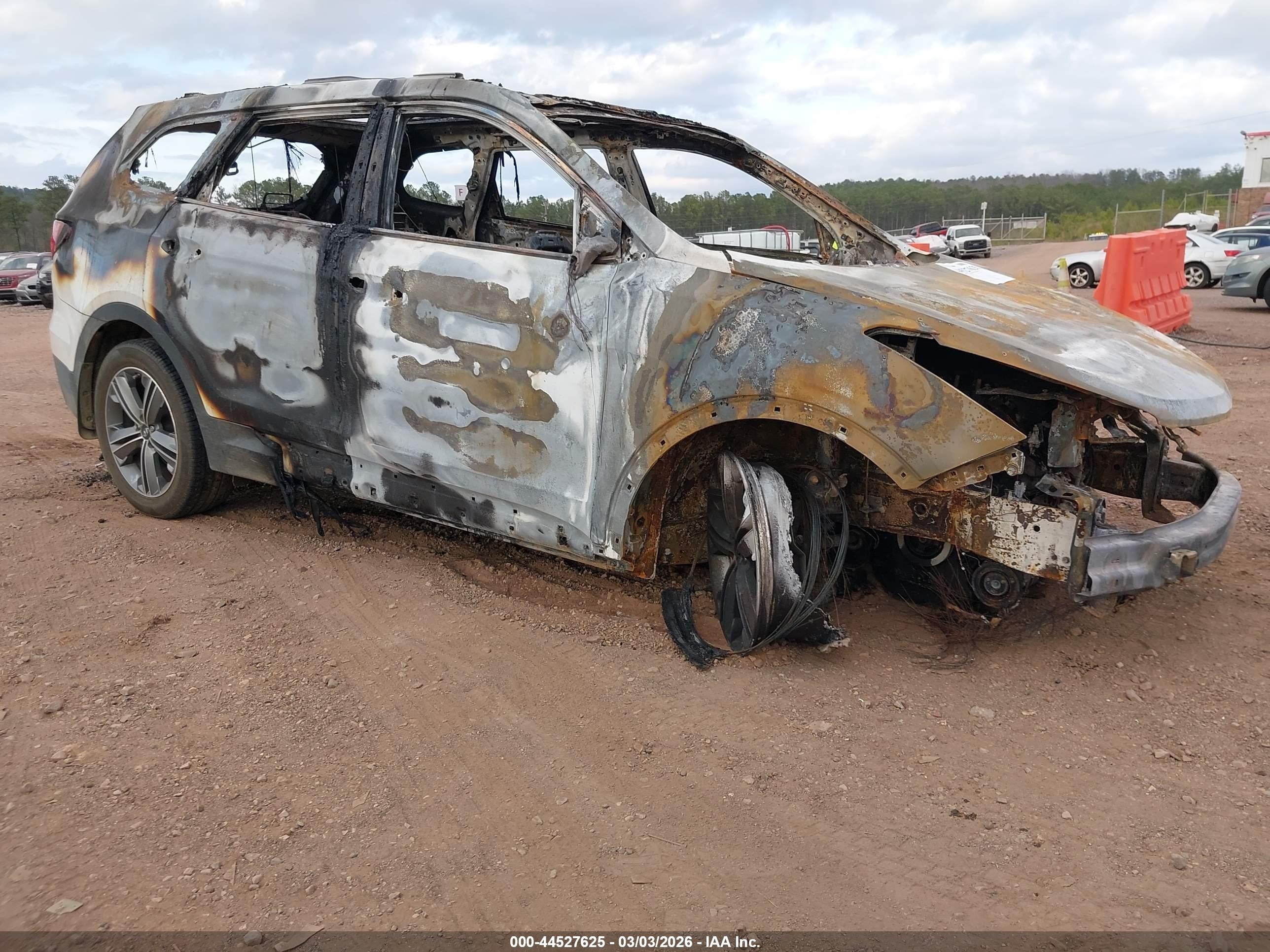 2016 Hyundai Santa Fe Limited, VIN KM8SR4HF4GU140209 — Interior fire