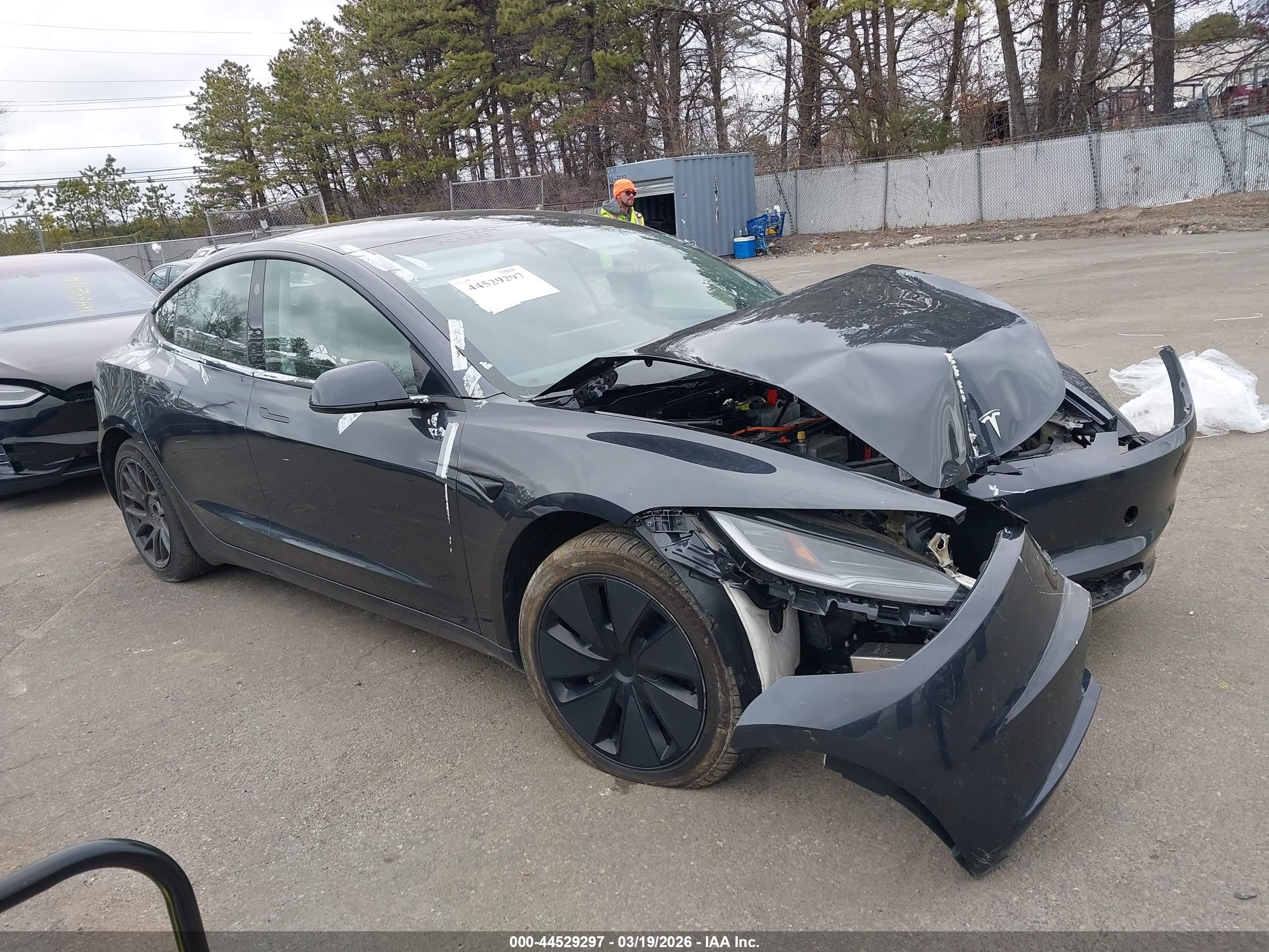 2024 Tesla Model 3, VIN 5YJ3E1EA8RF855646 — Front end
