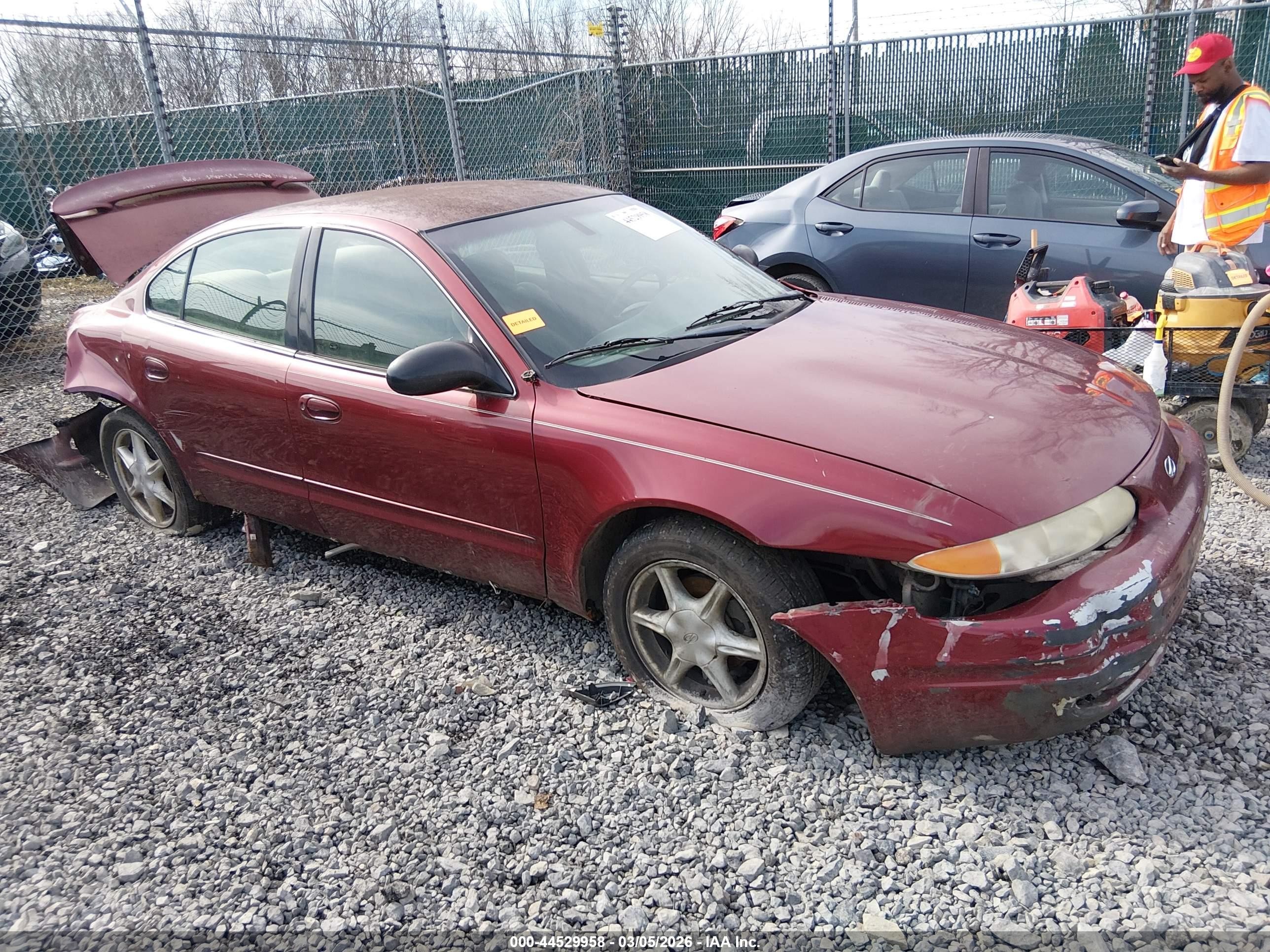 2003 Oldsmobile Alero GL1, VIN 1G3NL52EX3C137078 — Зад