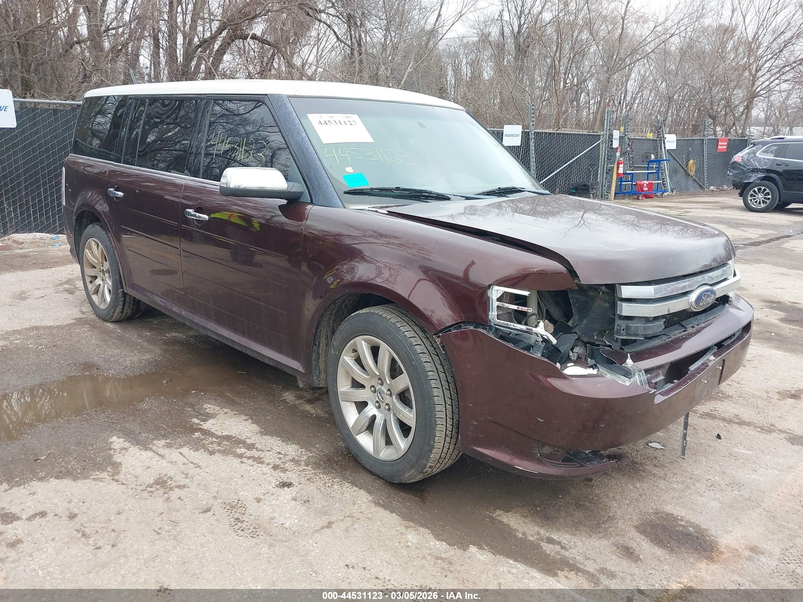 2009 Ford Flex Limited, VIN 2FMEK63C69BA01816 — Front end