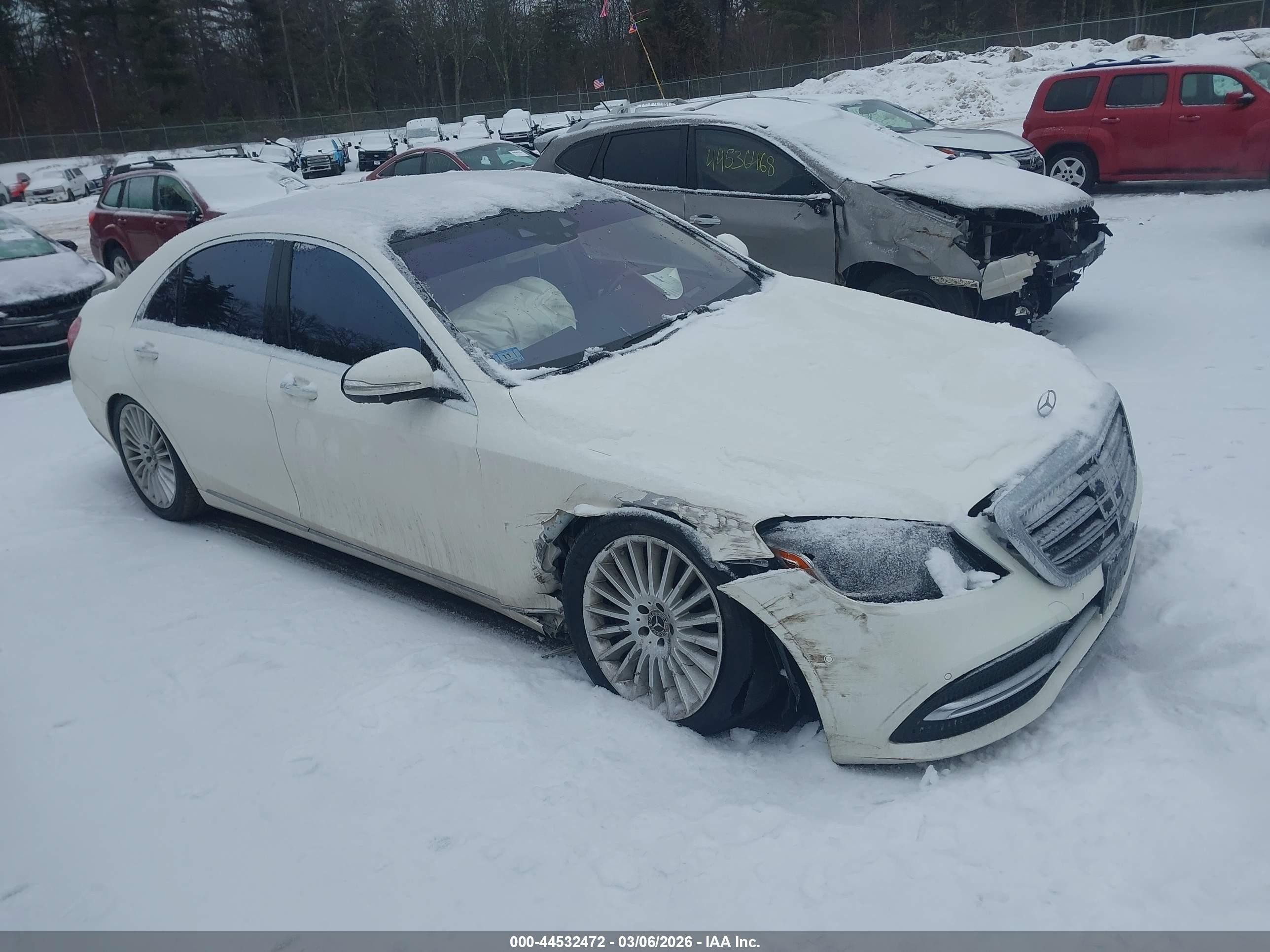 2019 Mercedes-Benz S 560, VIN WDDUG8GB1KA496822 — Front end