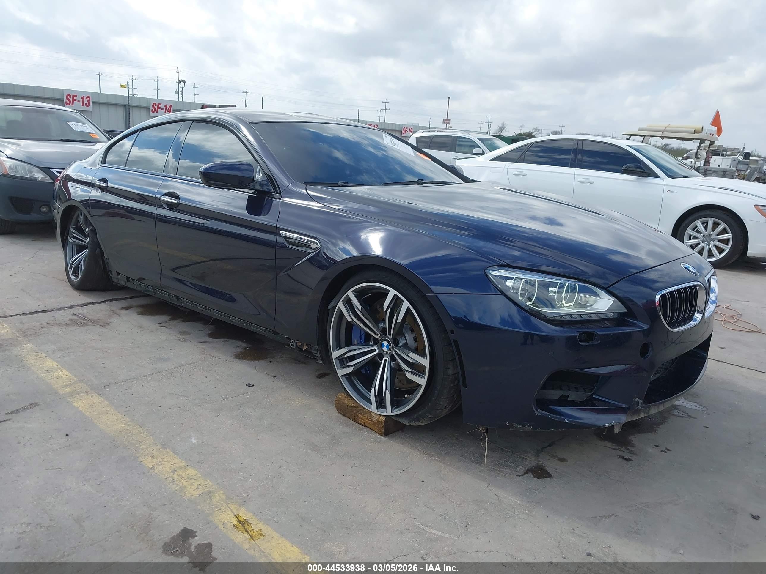 2014 BMW M6, VIN WBS6C9C59ED467374 — Side