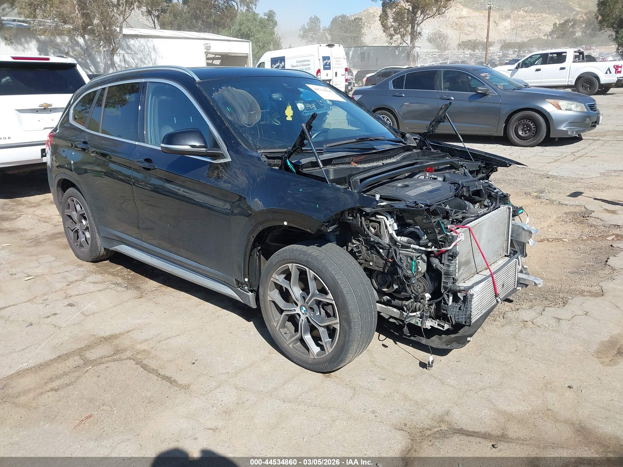2022 BMW X1 sDrive28i, VIN WBXJG7C06N5V35528 — Front end