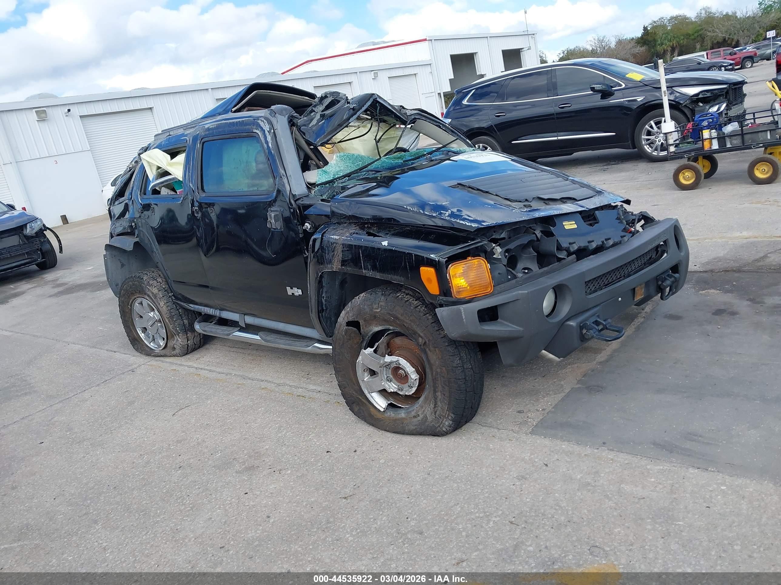 2010 Hummer H3 Luxury, VIN 5GTMNJEEXA8114788 — All over