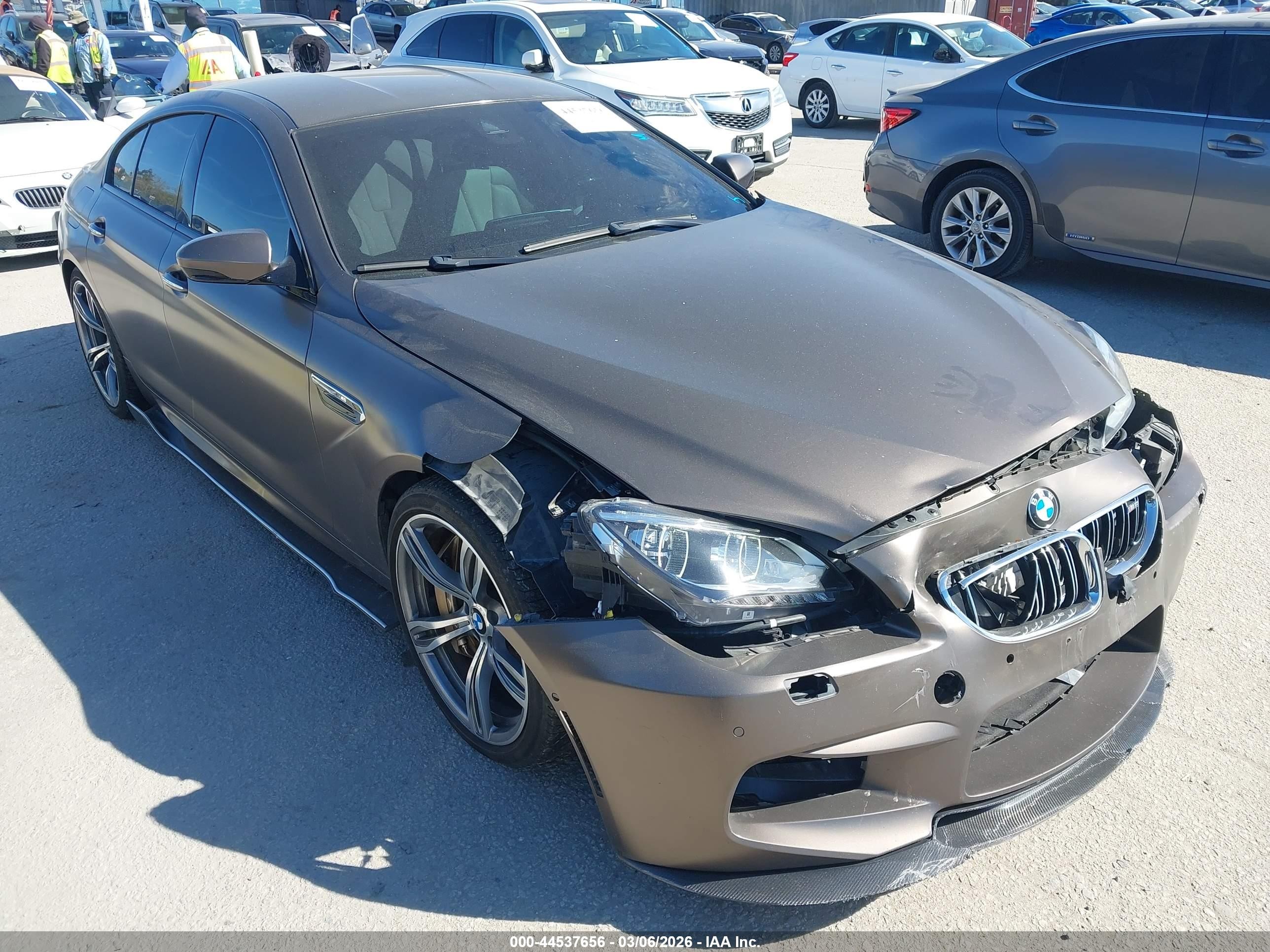 2014 BMW M6, VIN WBS6C9C51ED467305 — Front end