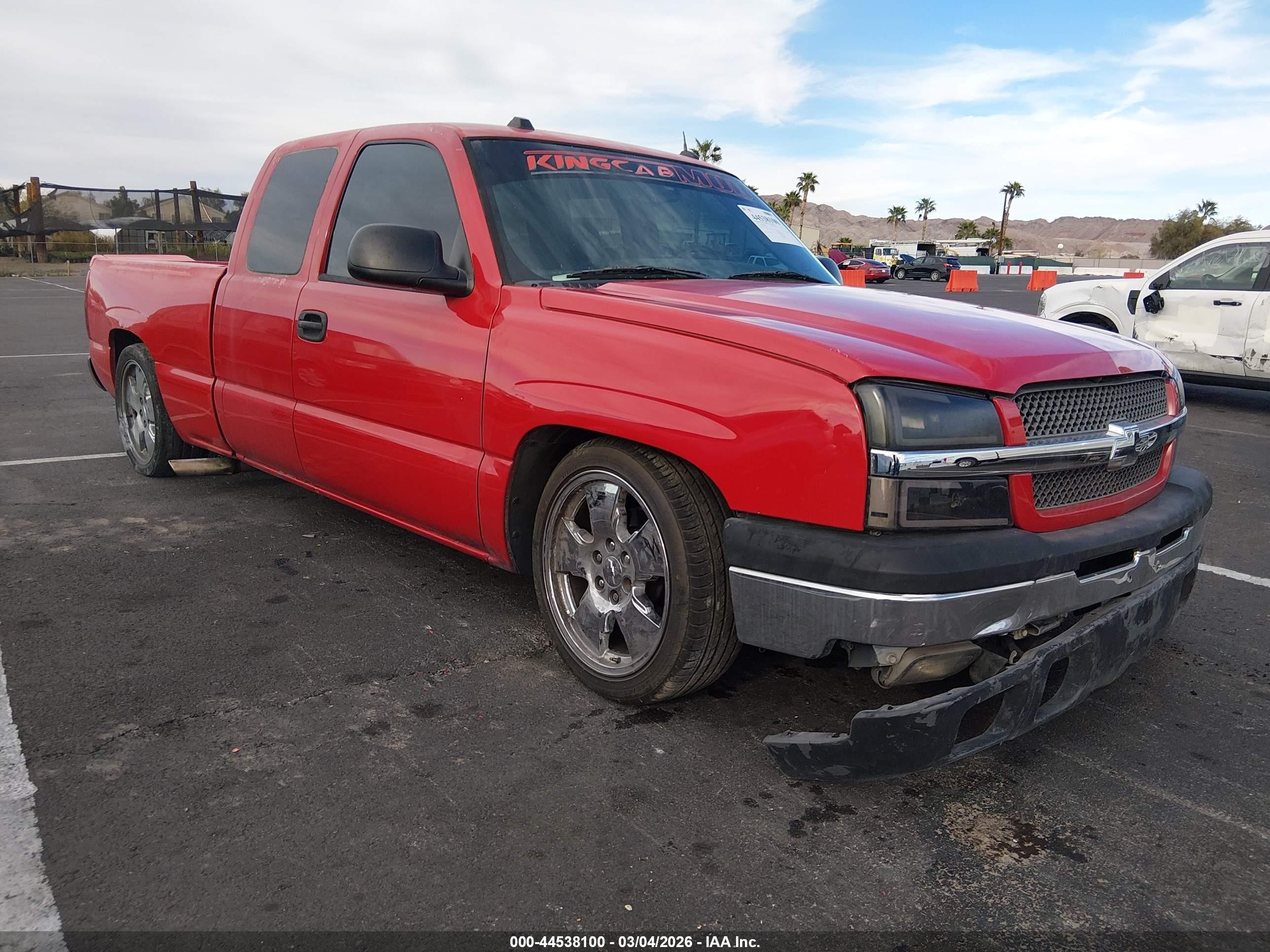 2005 Chevrolet Silverado SS, VIN 2GCEC19NX51247233 — Auction photo