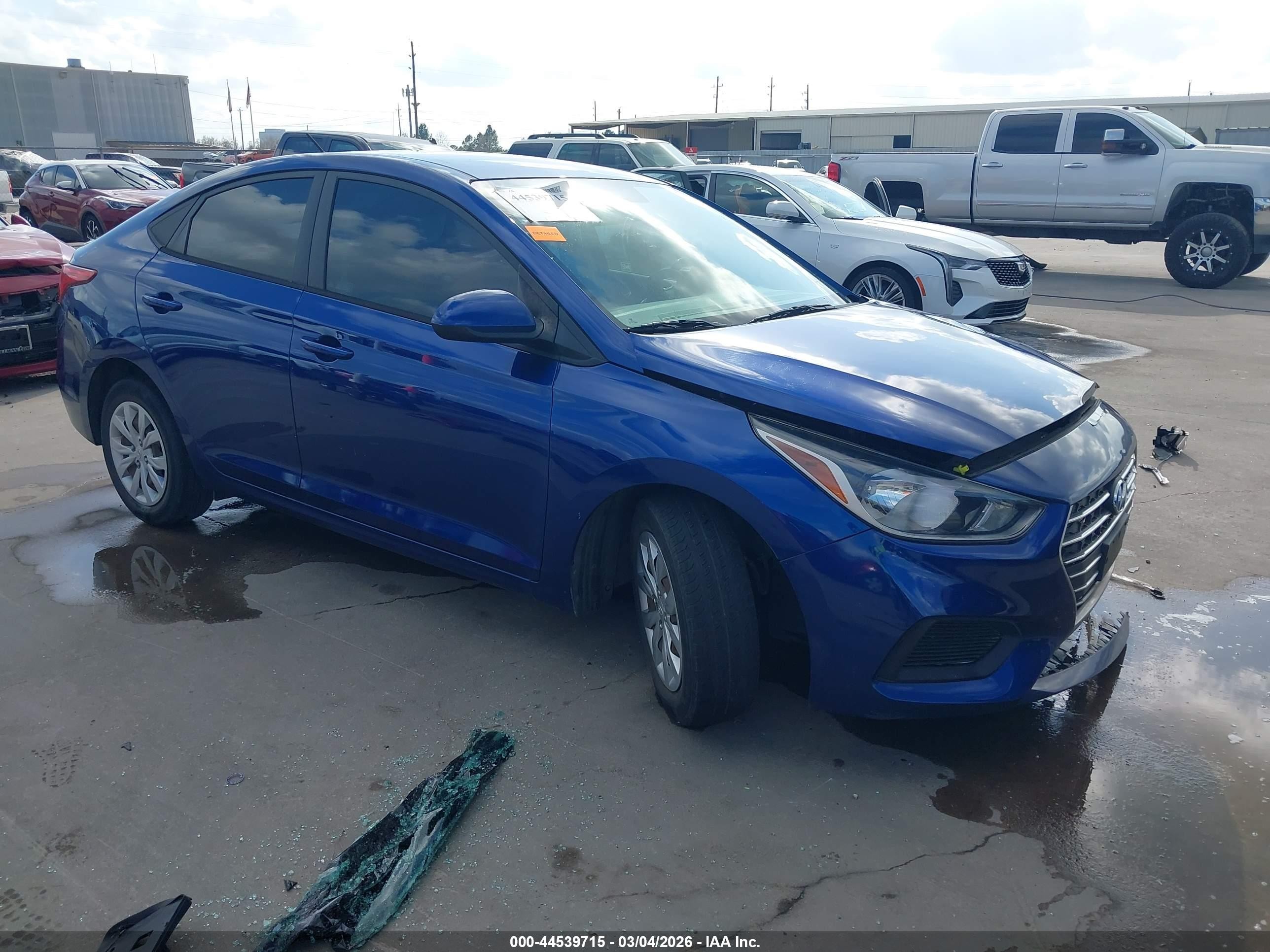 2020 Hyundai Accent SE, VIN 3KPC24A66LE120964 — Front end