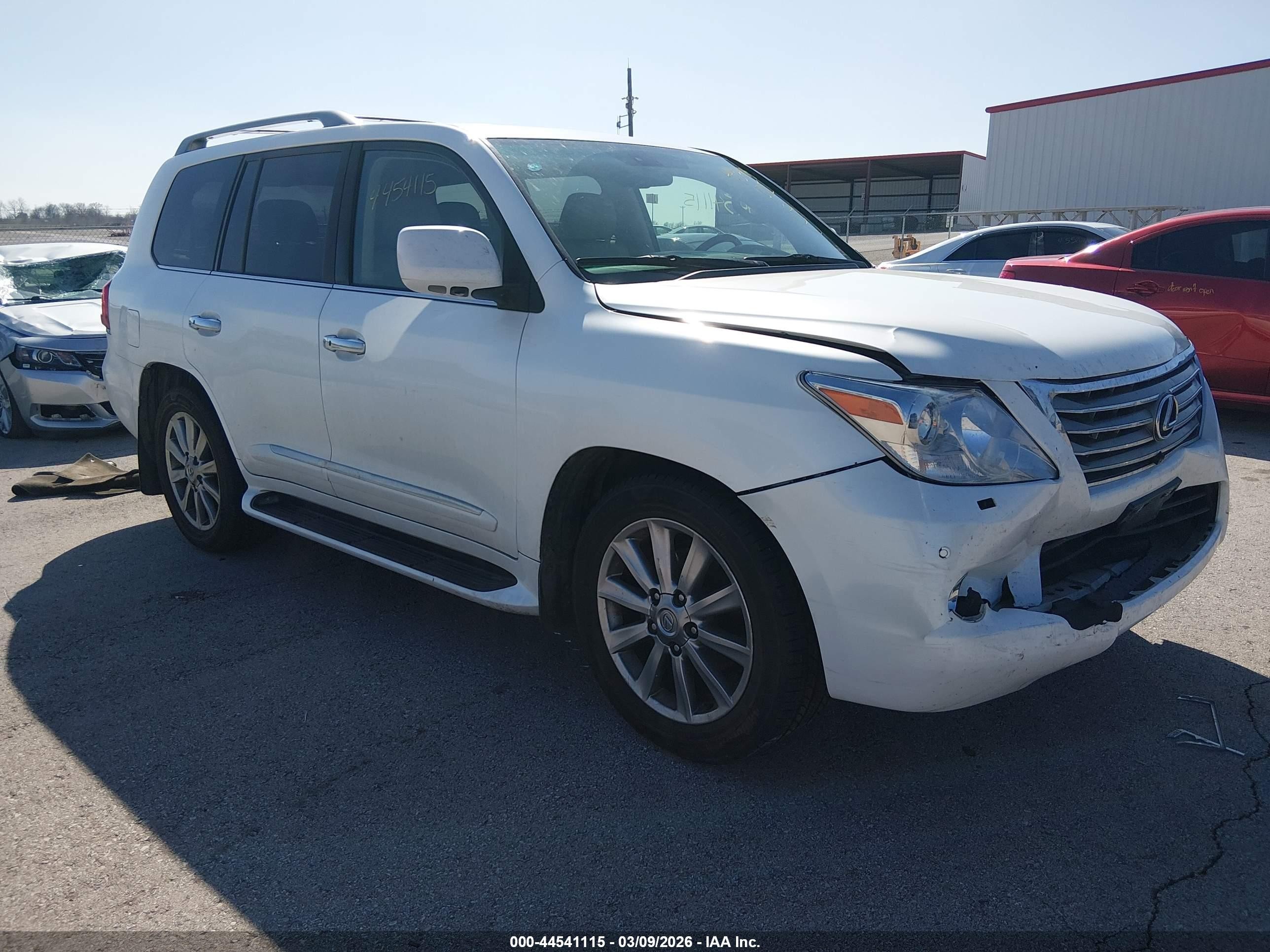 2011 Lexus LX 570, VIN JTJHY7AX6B4061636 — Front end