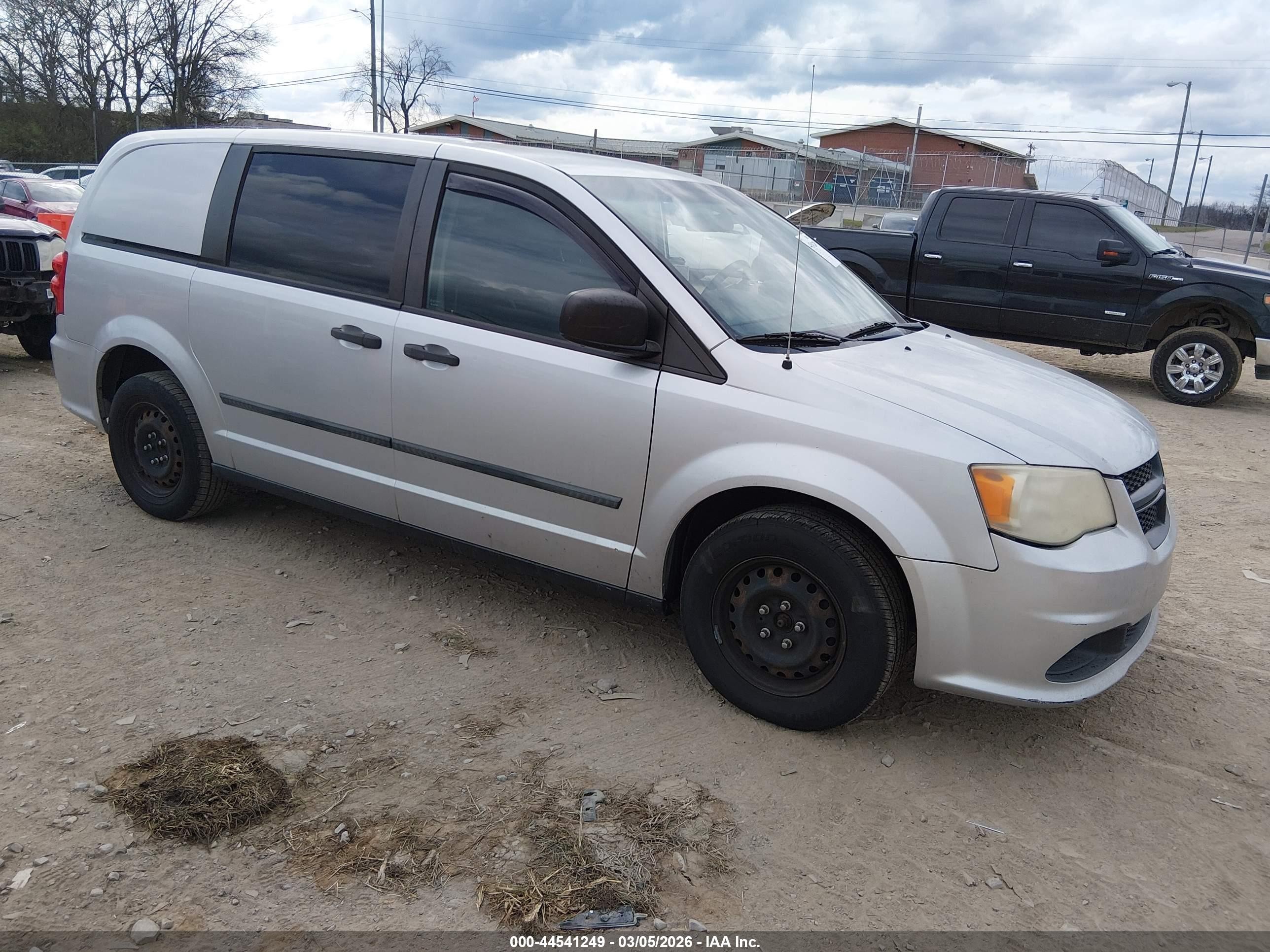 2012 Ram Cargo Van, VIN 2C4RDGAG7CR325125 — Front end