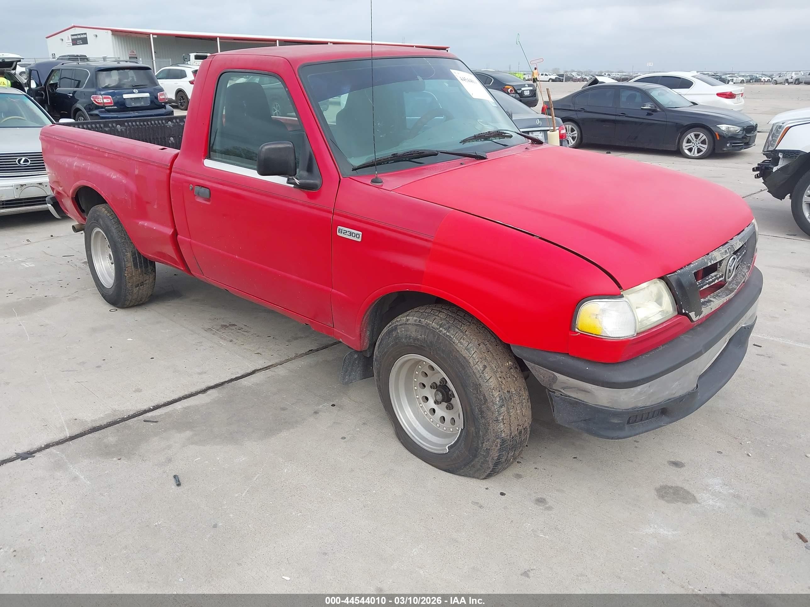 2004 Mazda B-Series, VIN 4F4YR12D74TM00082 — Rear end
