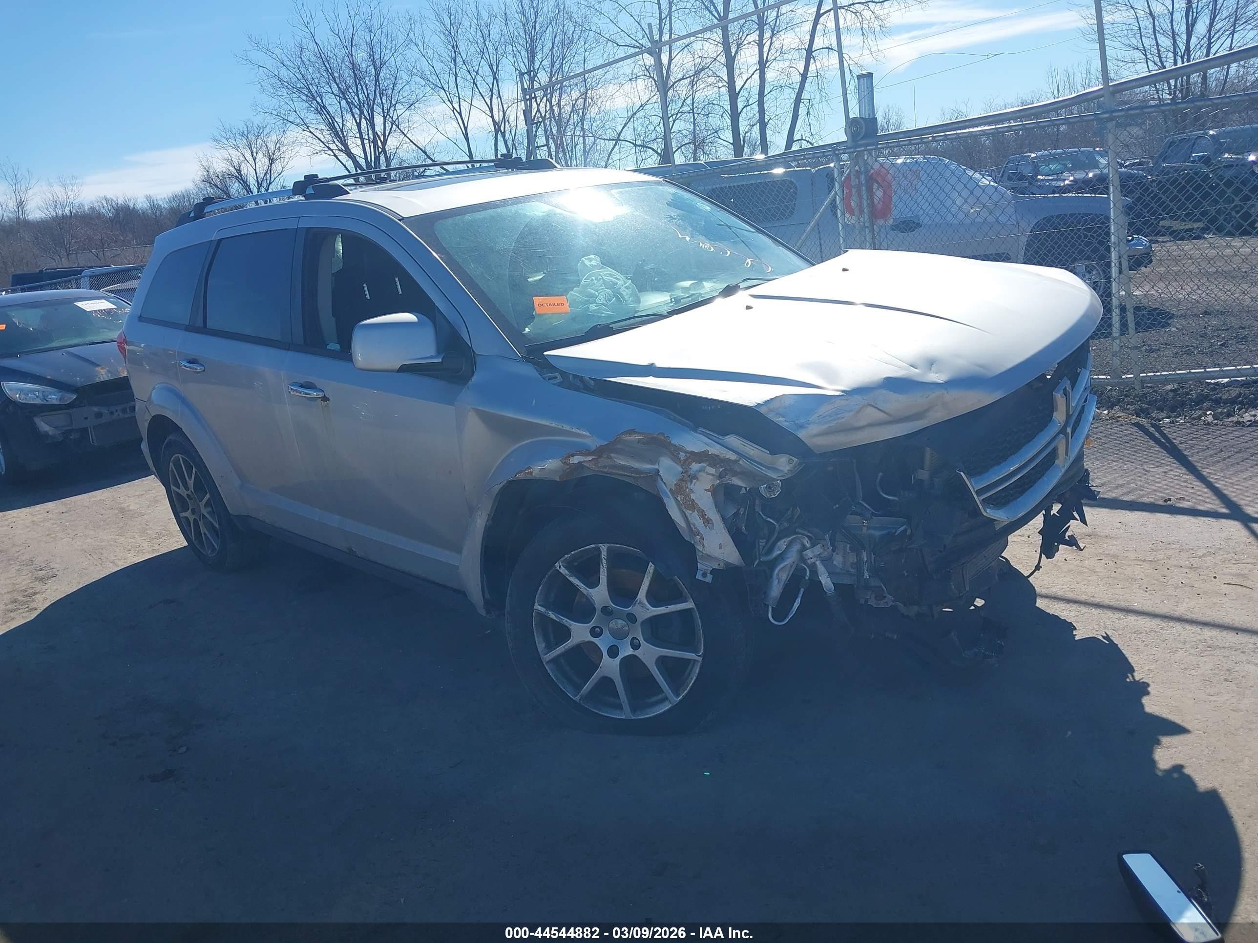 2013 Dodge Journey R/T, VIN 3C4PDDFG5DT504633 — Front end