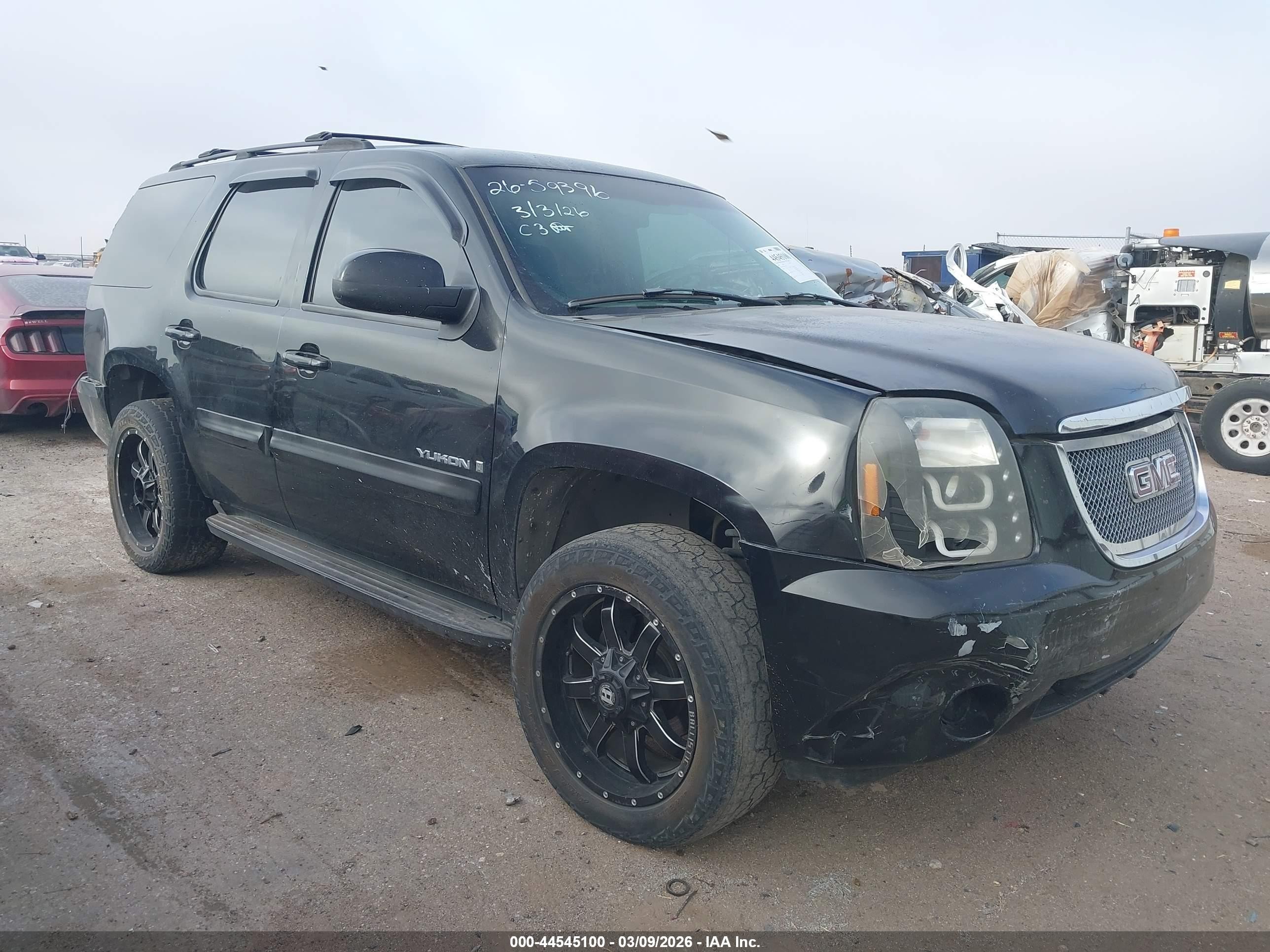 2007 GMC Yukon SLT, VIN 1GKFC13057R229108 — Rear end