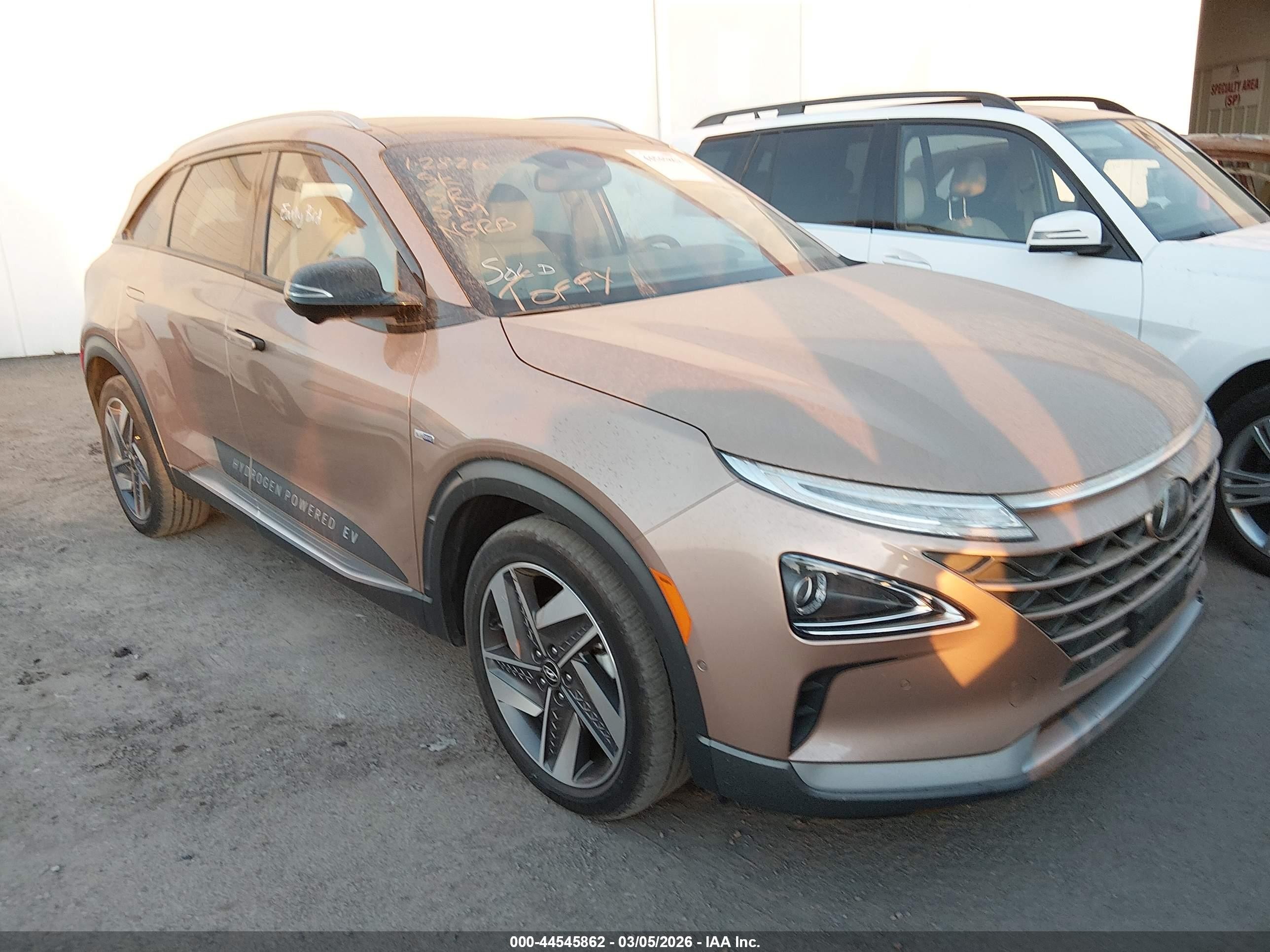 2021 Hyundai NEXO Limited, VIN KM8J84A66MU014664 — Side