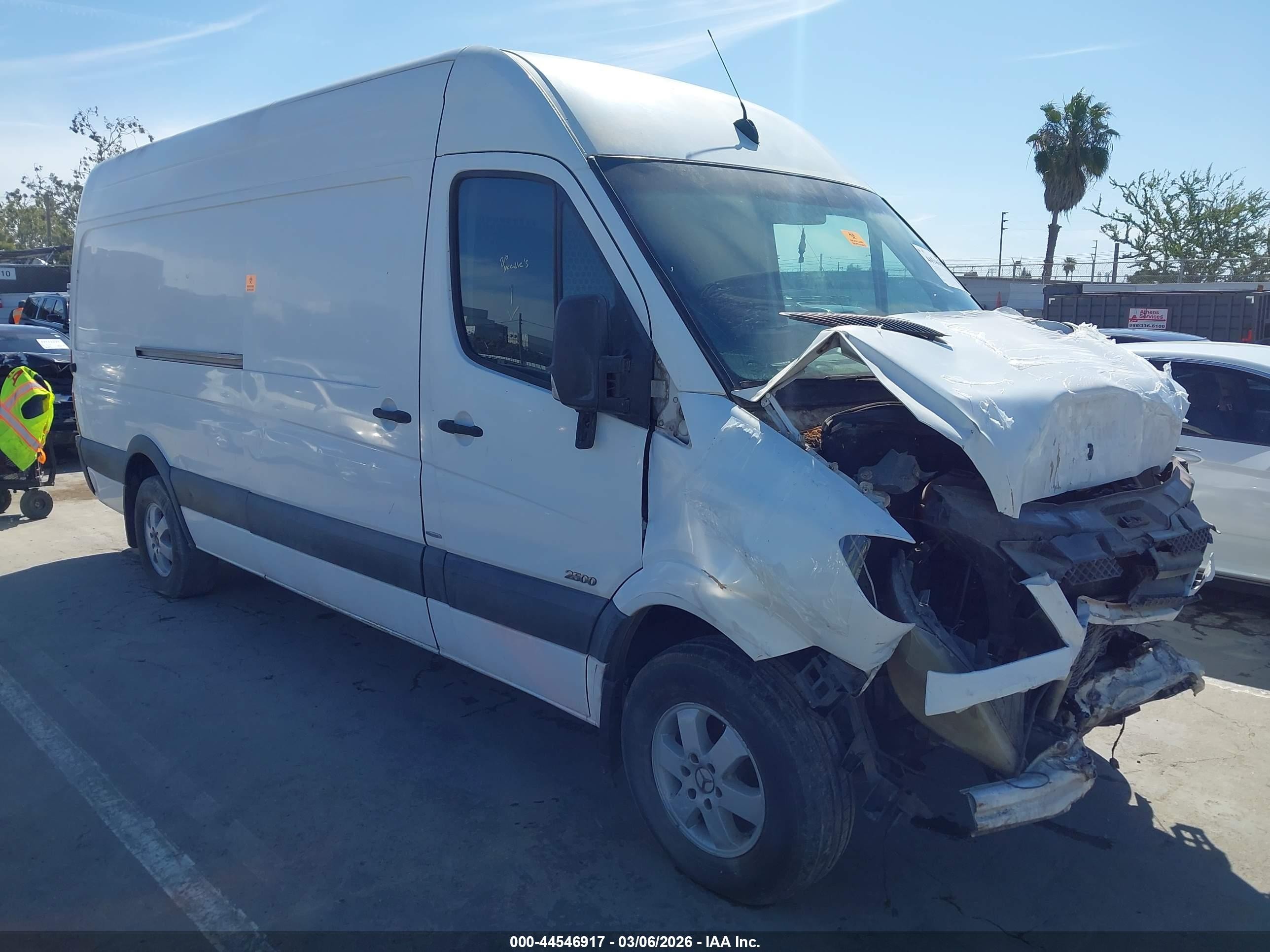 2010 Mercedes-Benz Sprinter Cargo, VIN WD3PE8CC8A5463412 — Front end