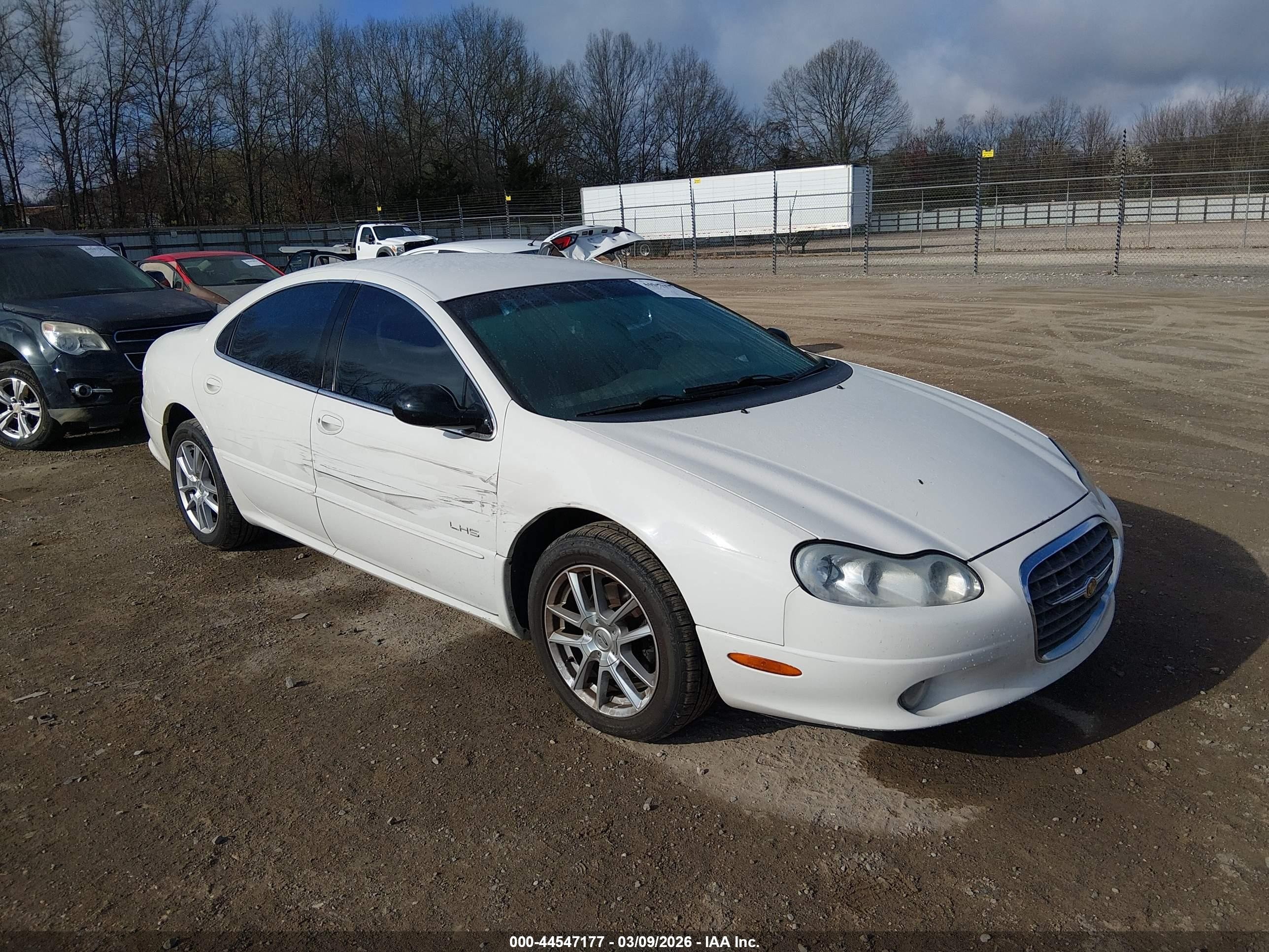 2001 Chrysler LHS, VIN 2C3AC56G11H575786 — Side