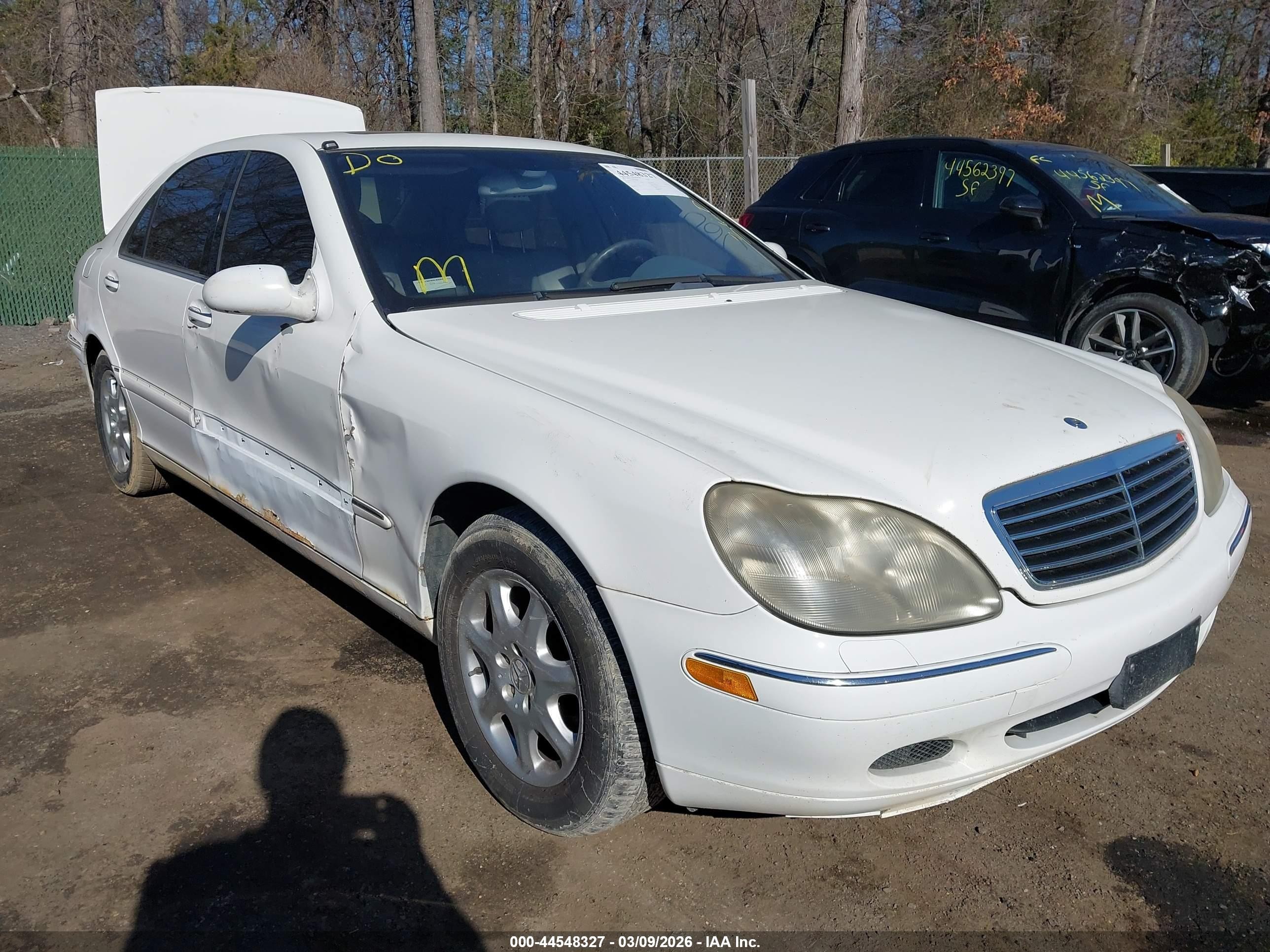 2002 Mercedes-Benz S 500, VIN WDBNG75J32A293965 — Side